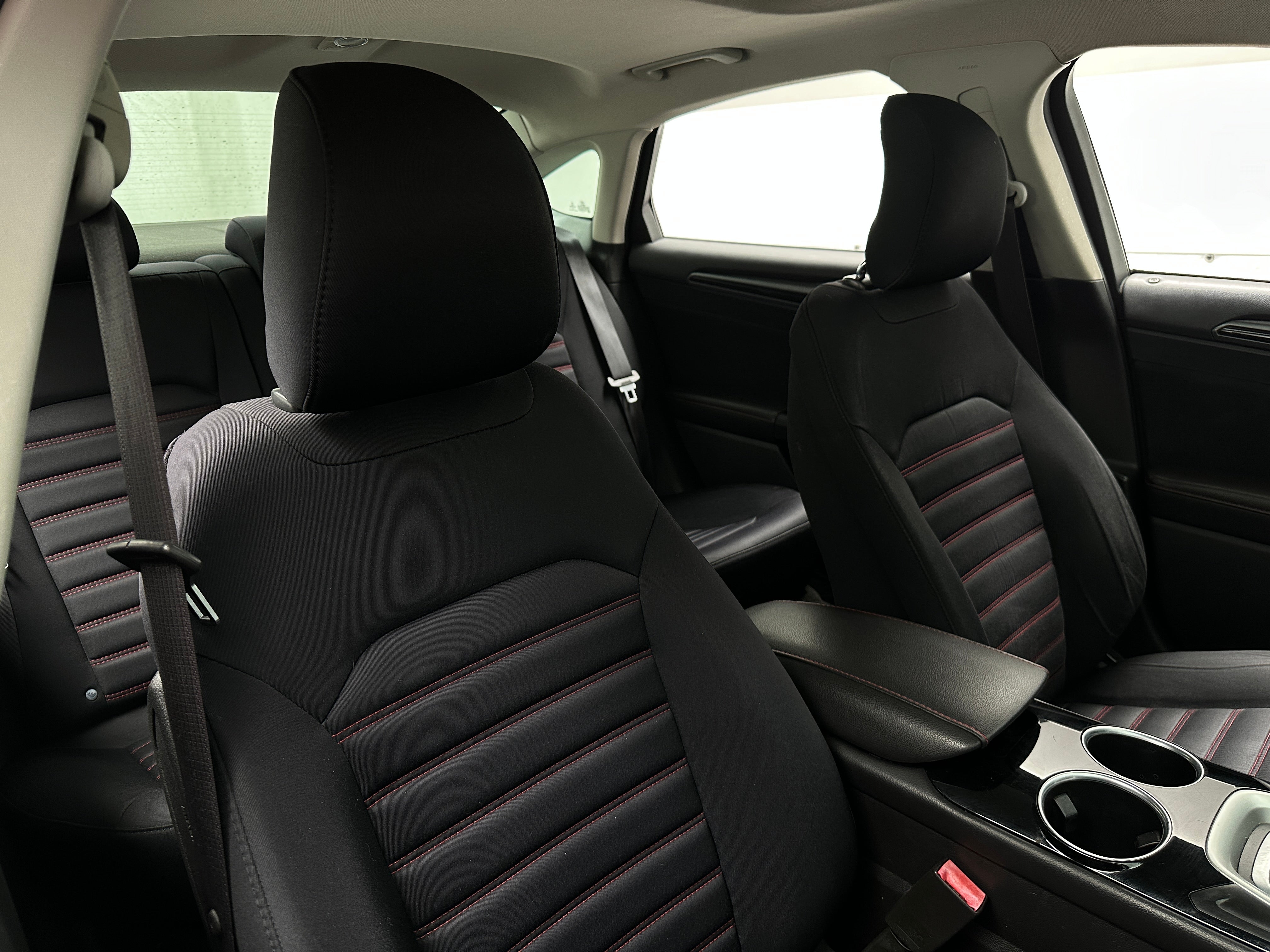 2013 Ford Fusion SE 2