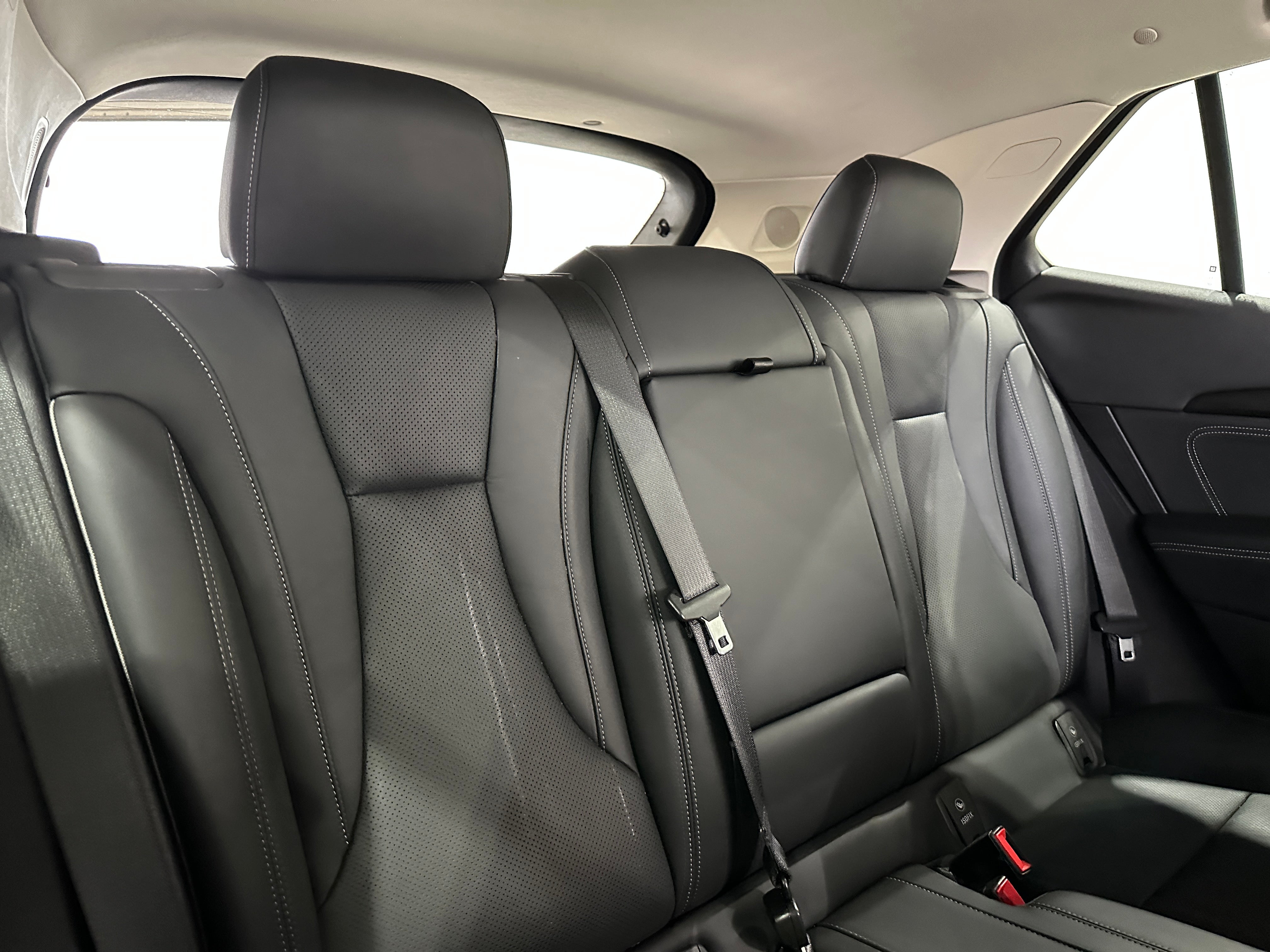 2023 Buick Envision Essence 5