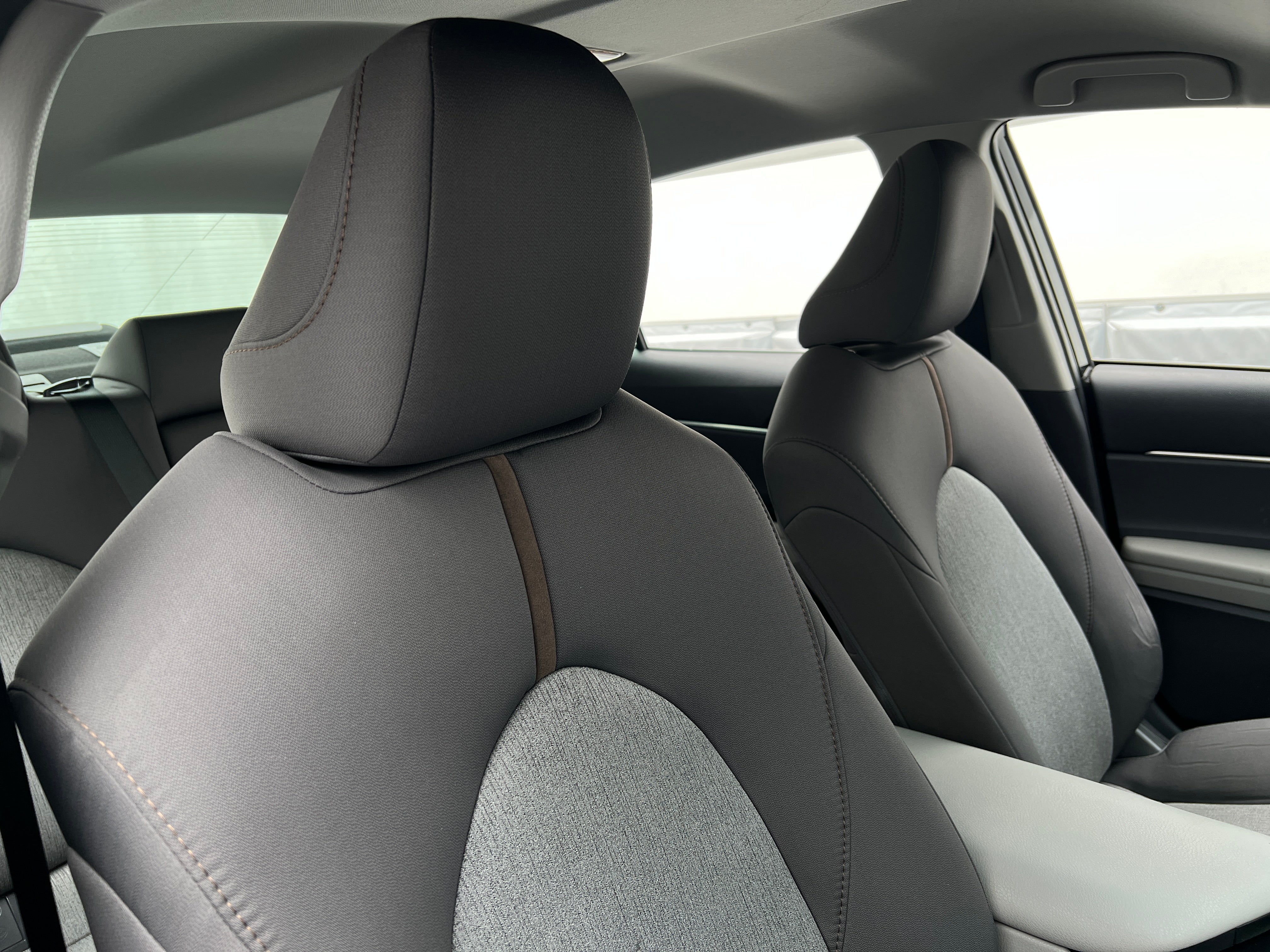 2019 Toyota Camry LE 2