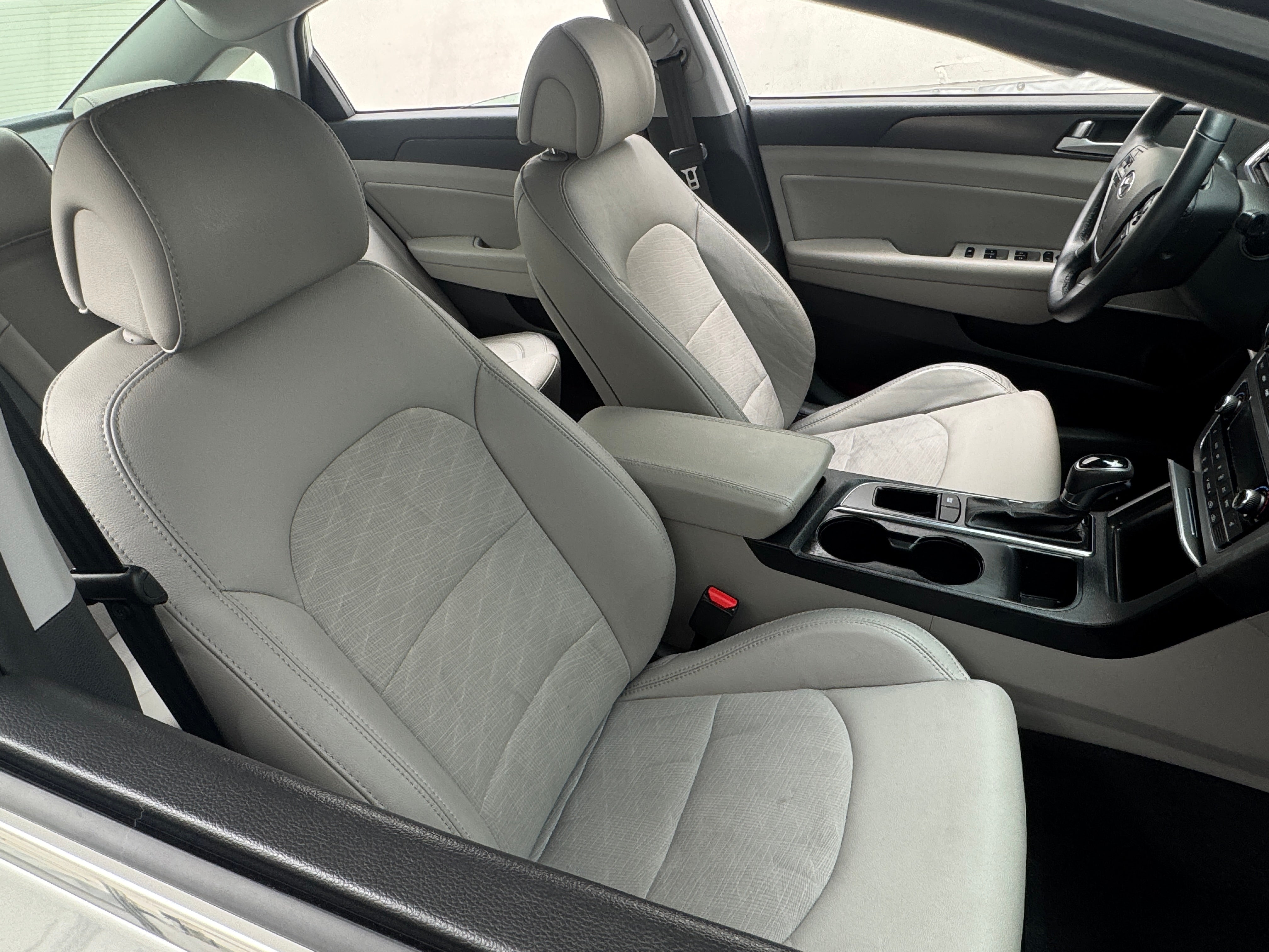 2016 Hyundai Sonata Sport 2