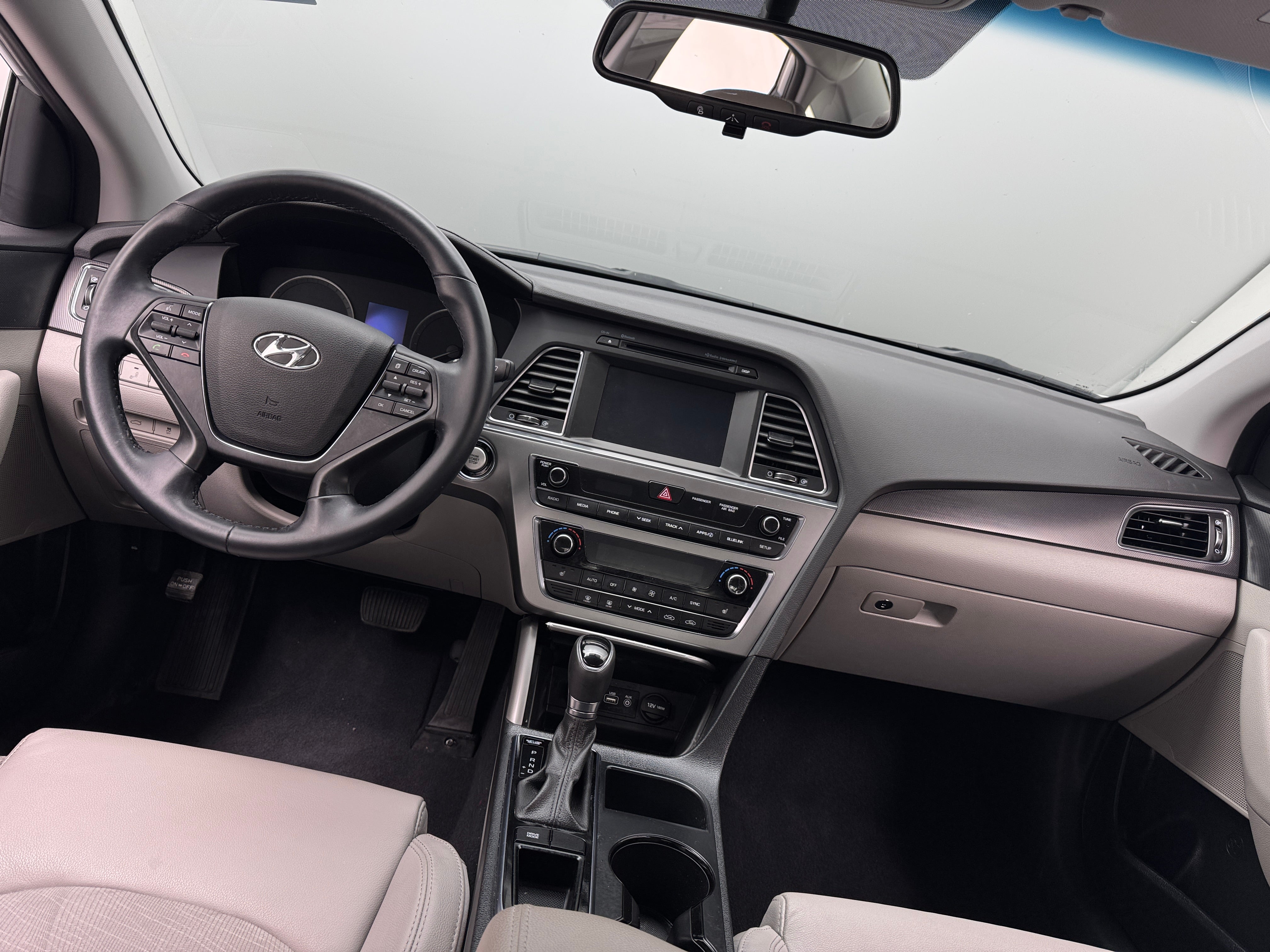 2016 Hyundai Sonata Sport 3