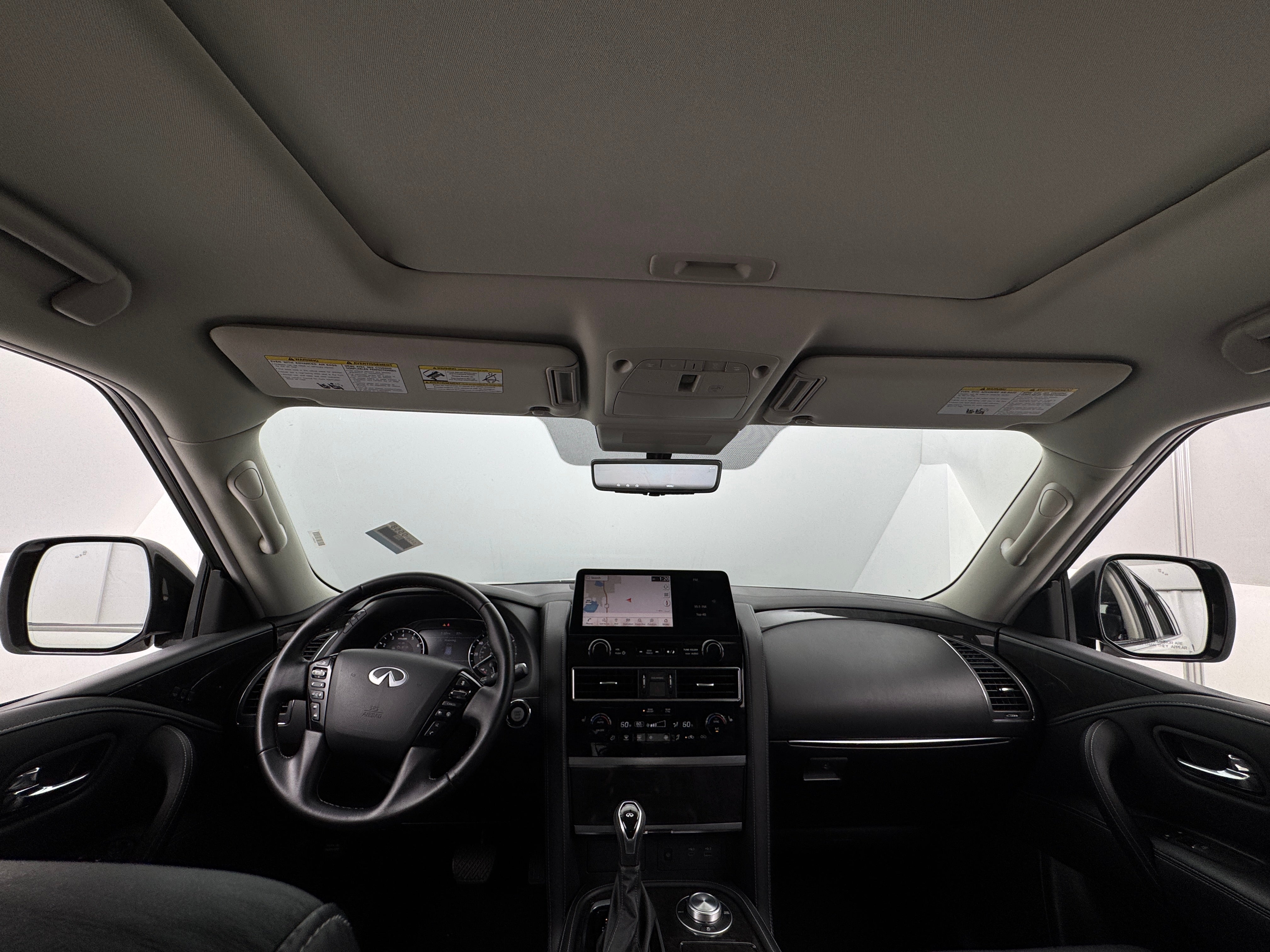 2024 INFINITI QX80 Luxe 2