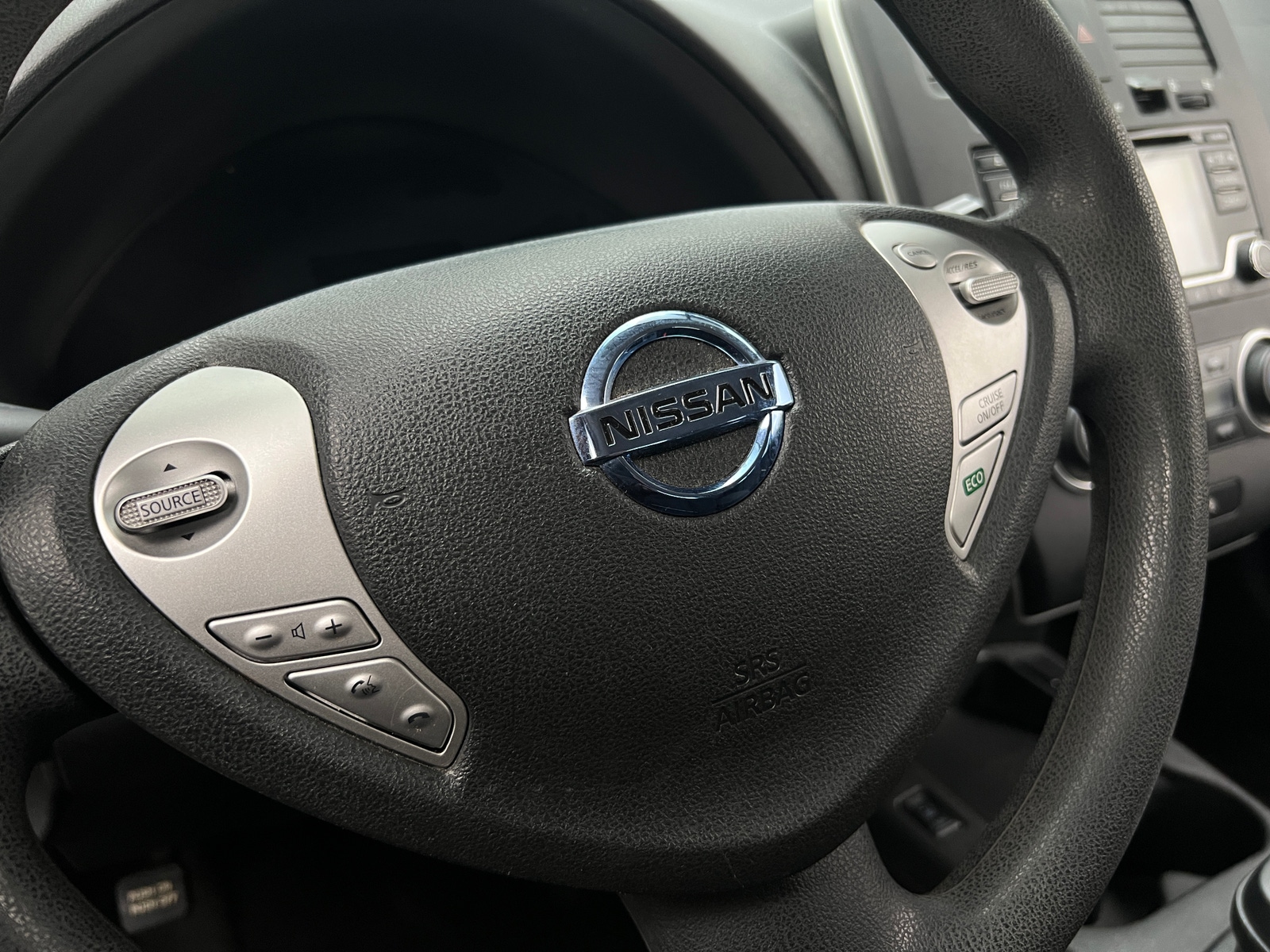 Thumbnail: 2017 Nissan Leaf - 5