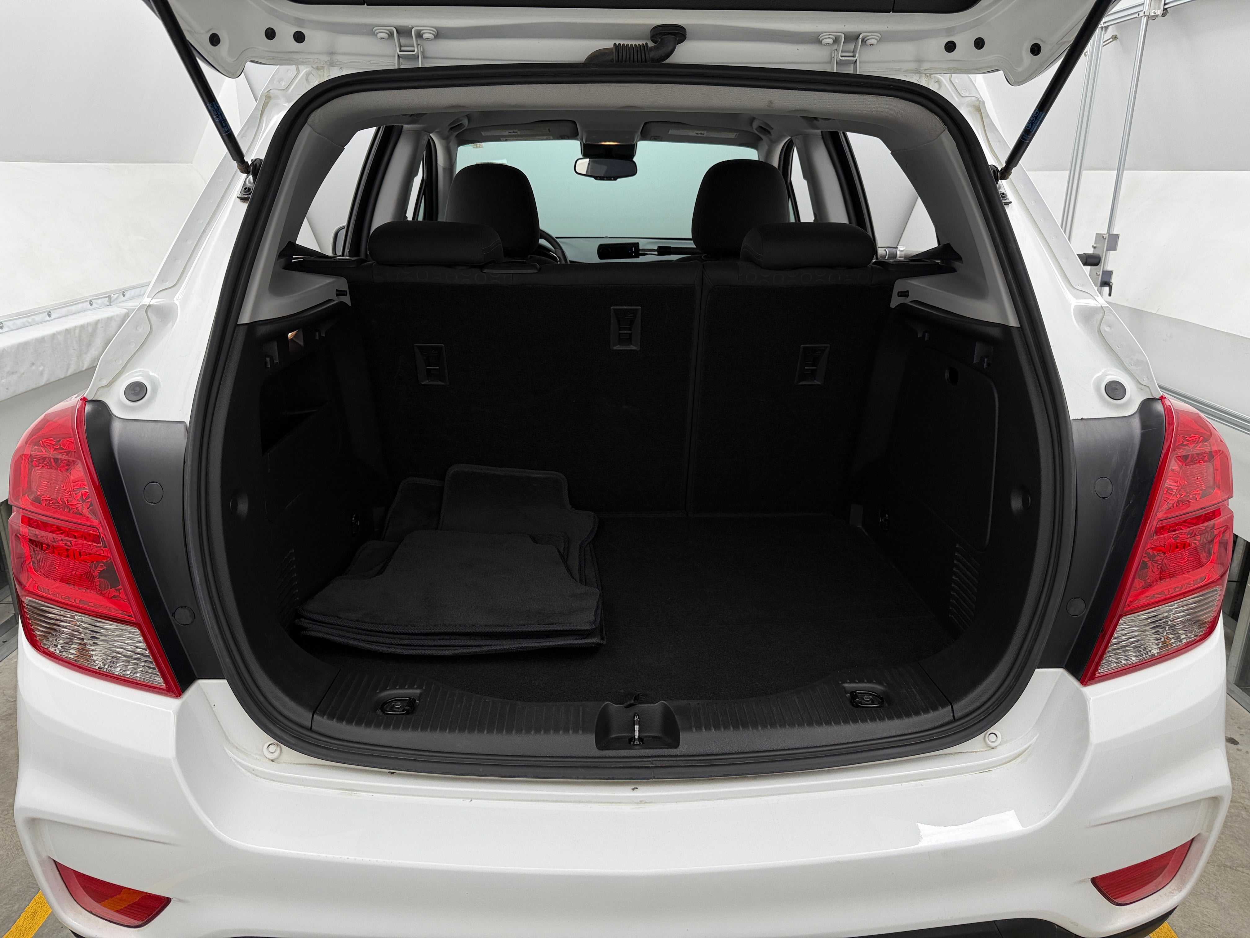 2022 Chevrolet Trax LS 7