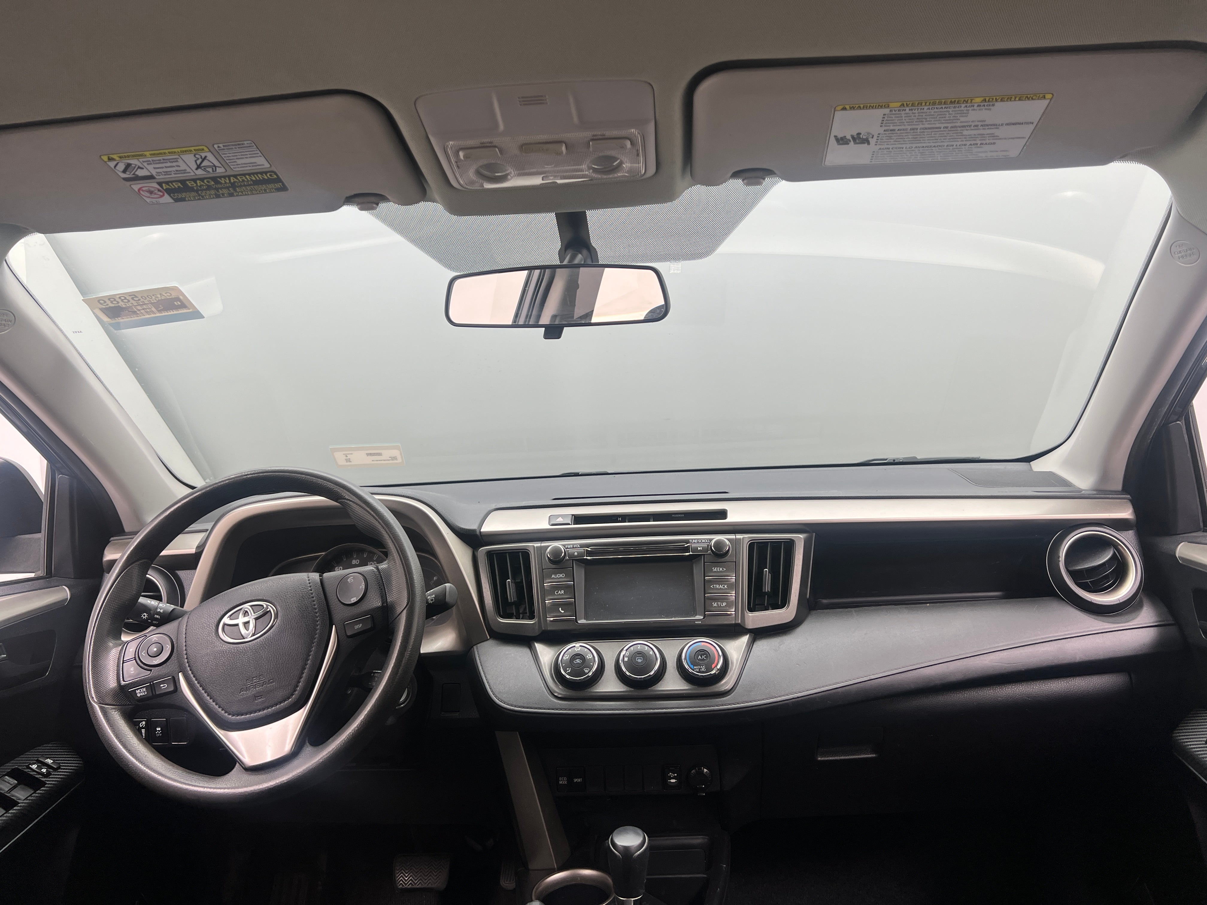 2015 Toyota RAV4 LE 3