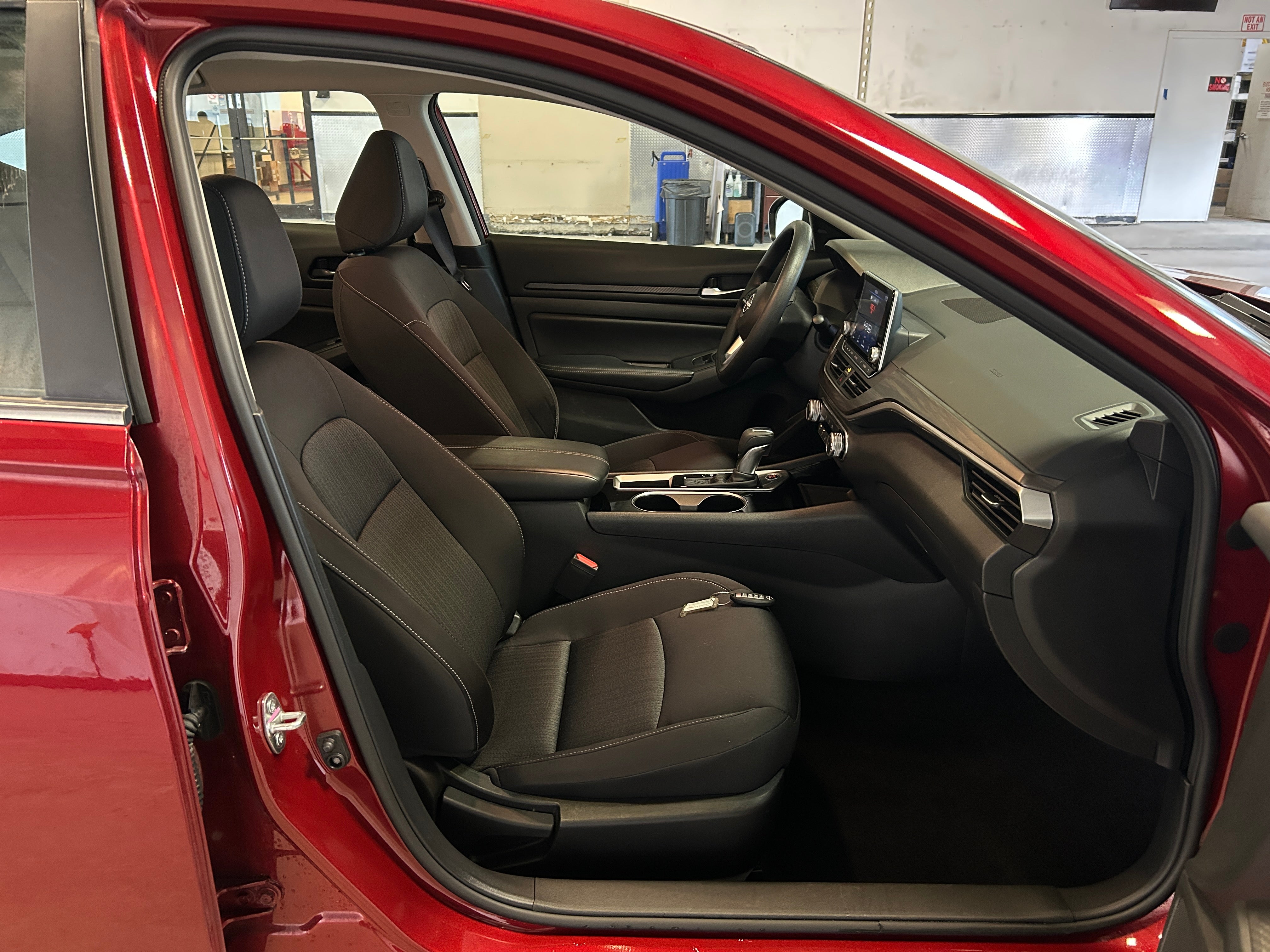 2024 Nissan Altima SV 2