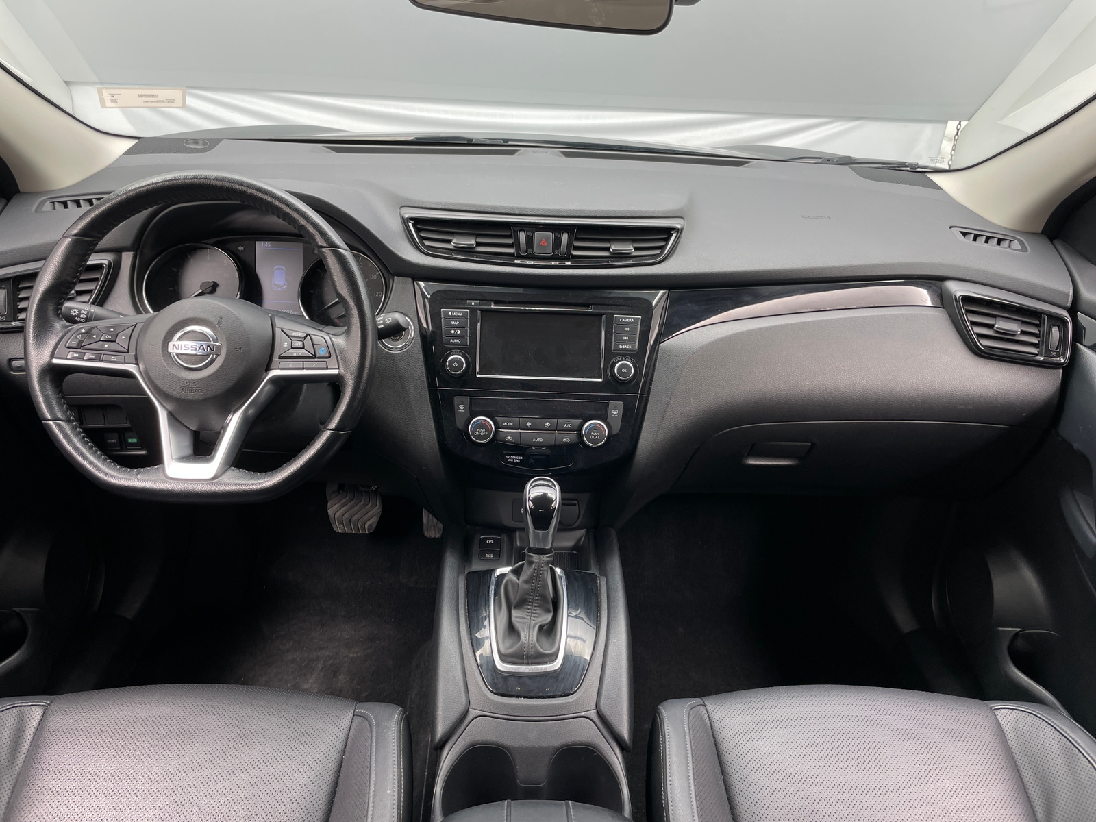 Thumbnail: 2022 Nissan Rogue Sport - 3