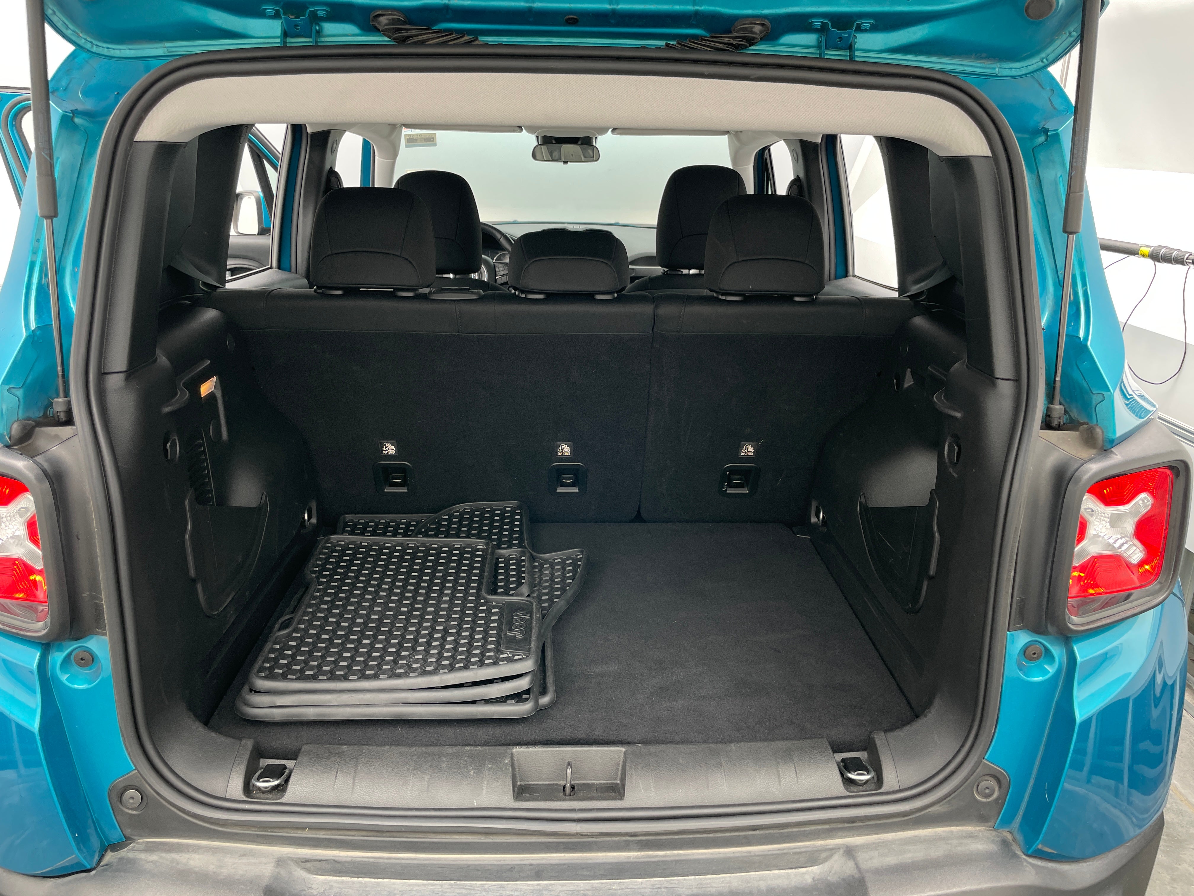 2020 Jeep Renegade Altitude 7