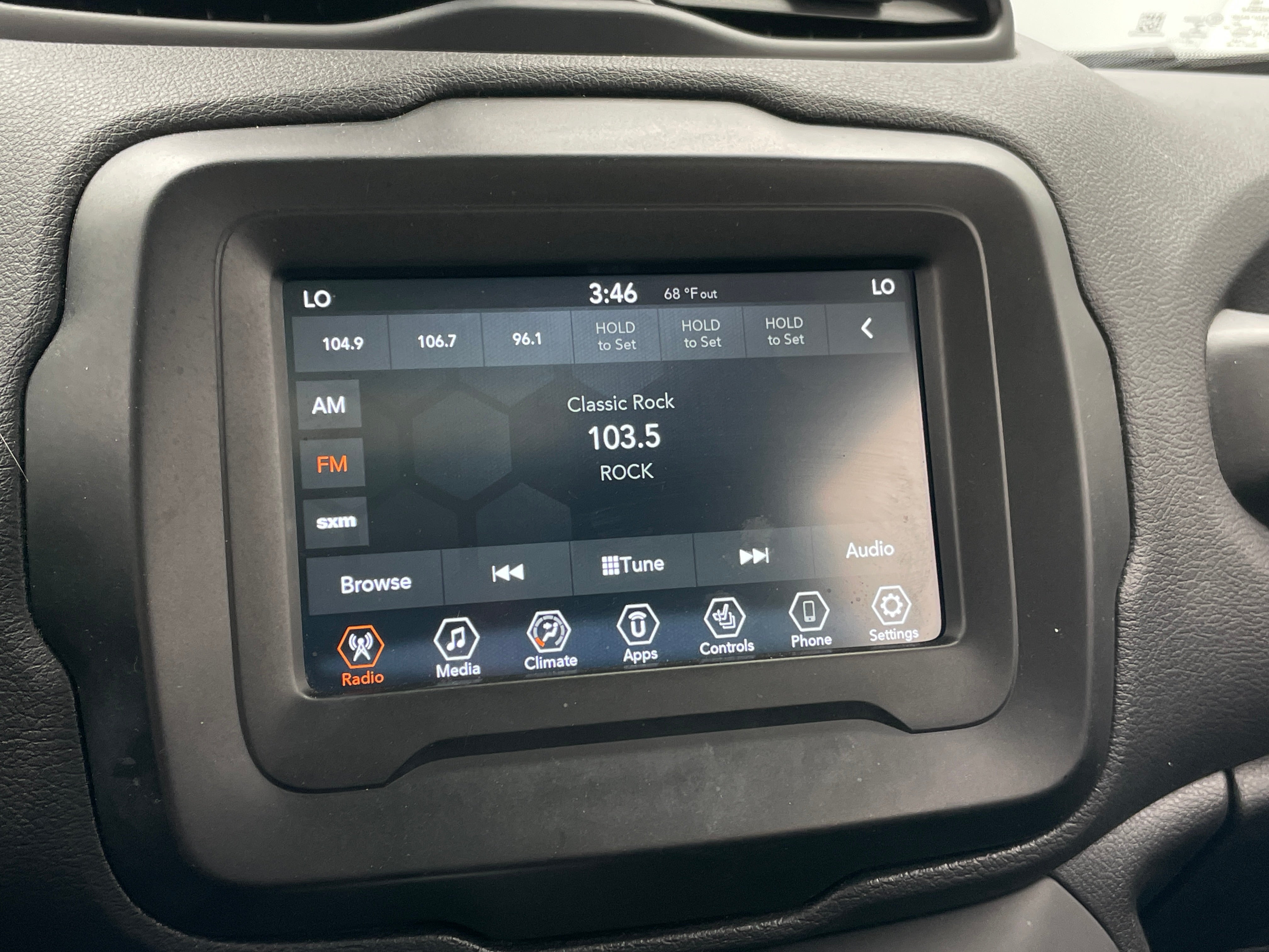 2020 Jeep Renegade Altitude 4