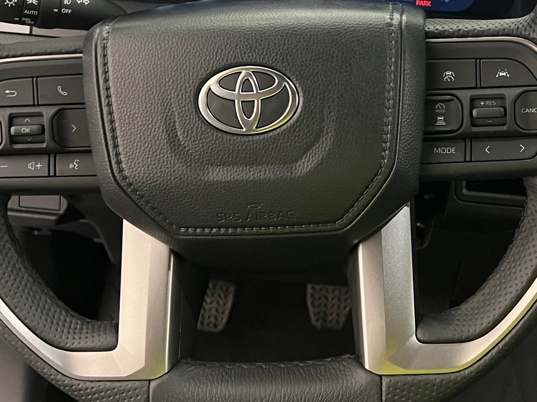 2024 Toyota Tacoma TRD Off-Road 5