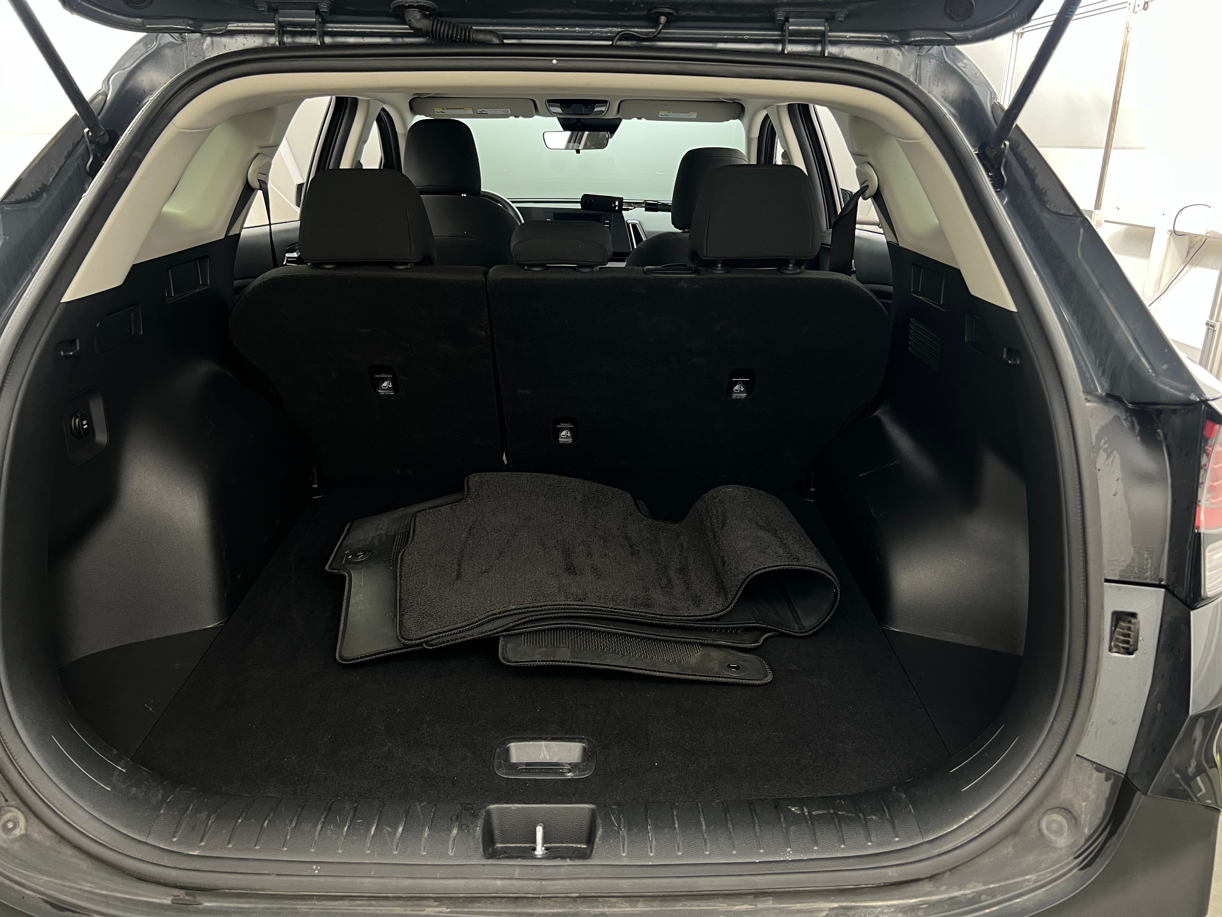 2024 Kia Sportage LX 7