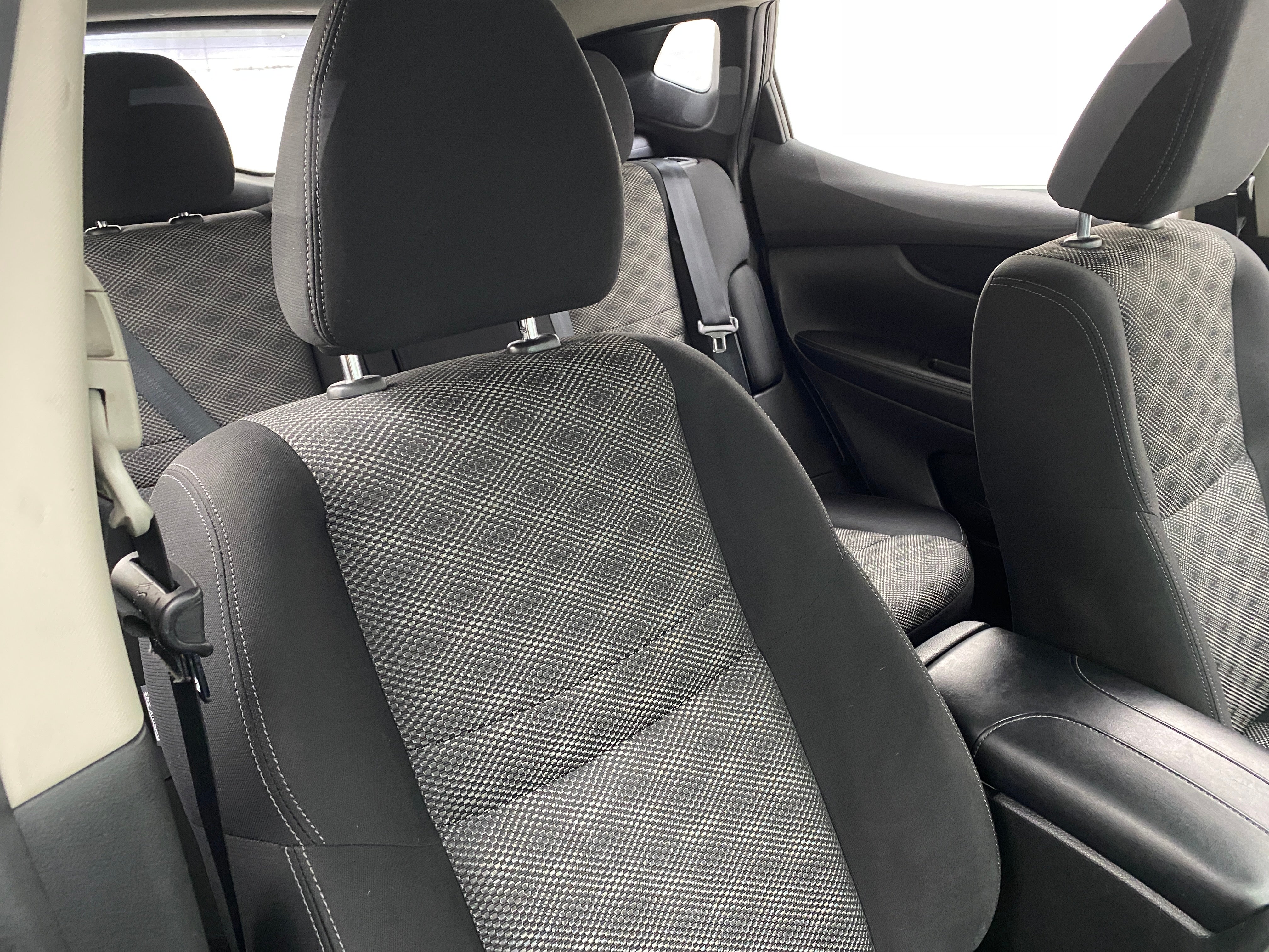 2020 Nissan Rogue Sport SV 2