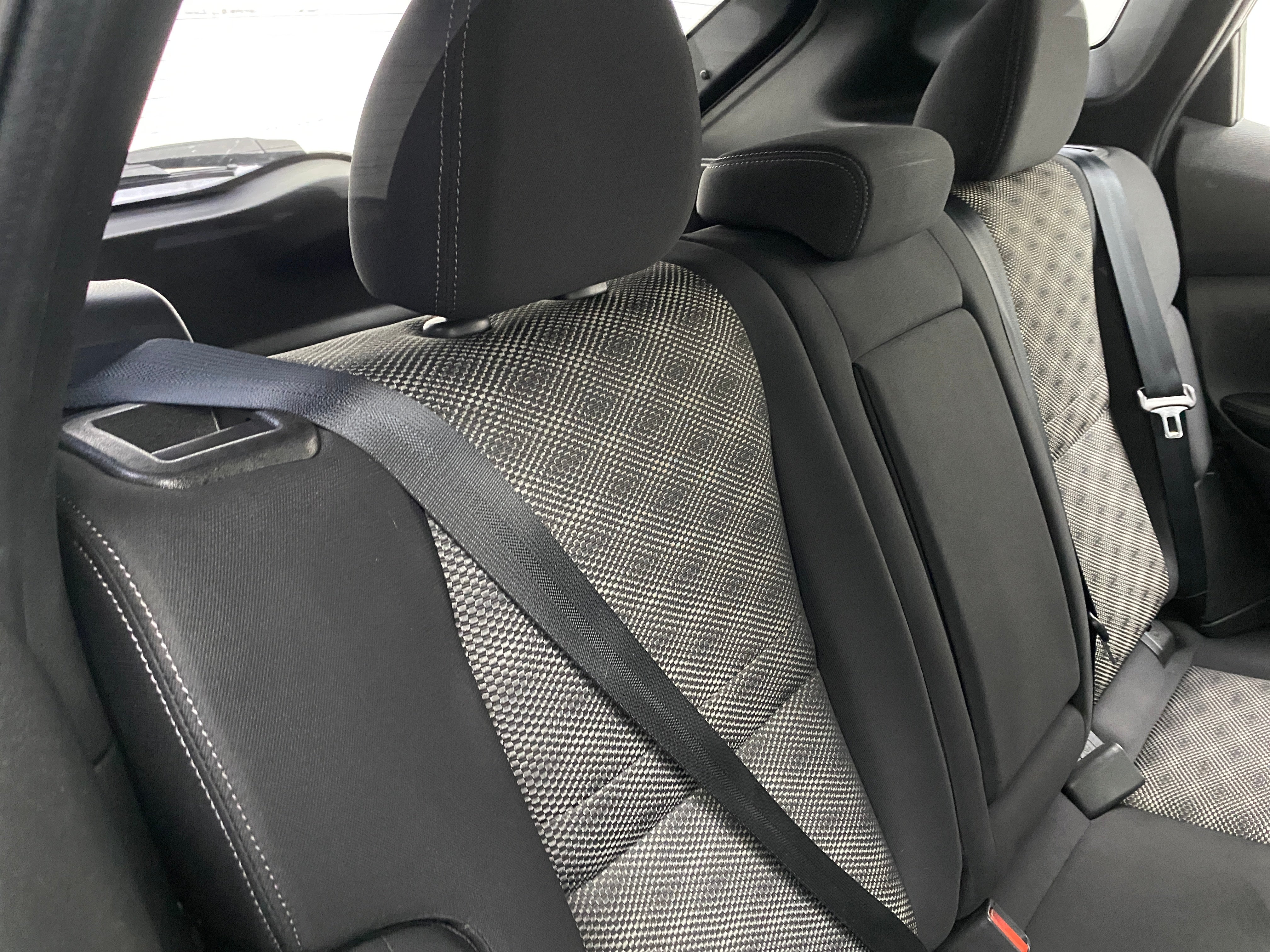 2020 Nissan Rogue Sport SV 6