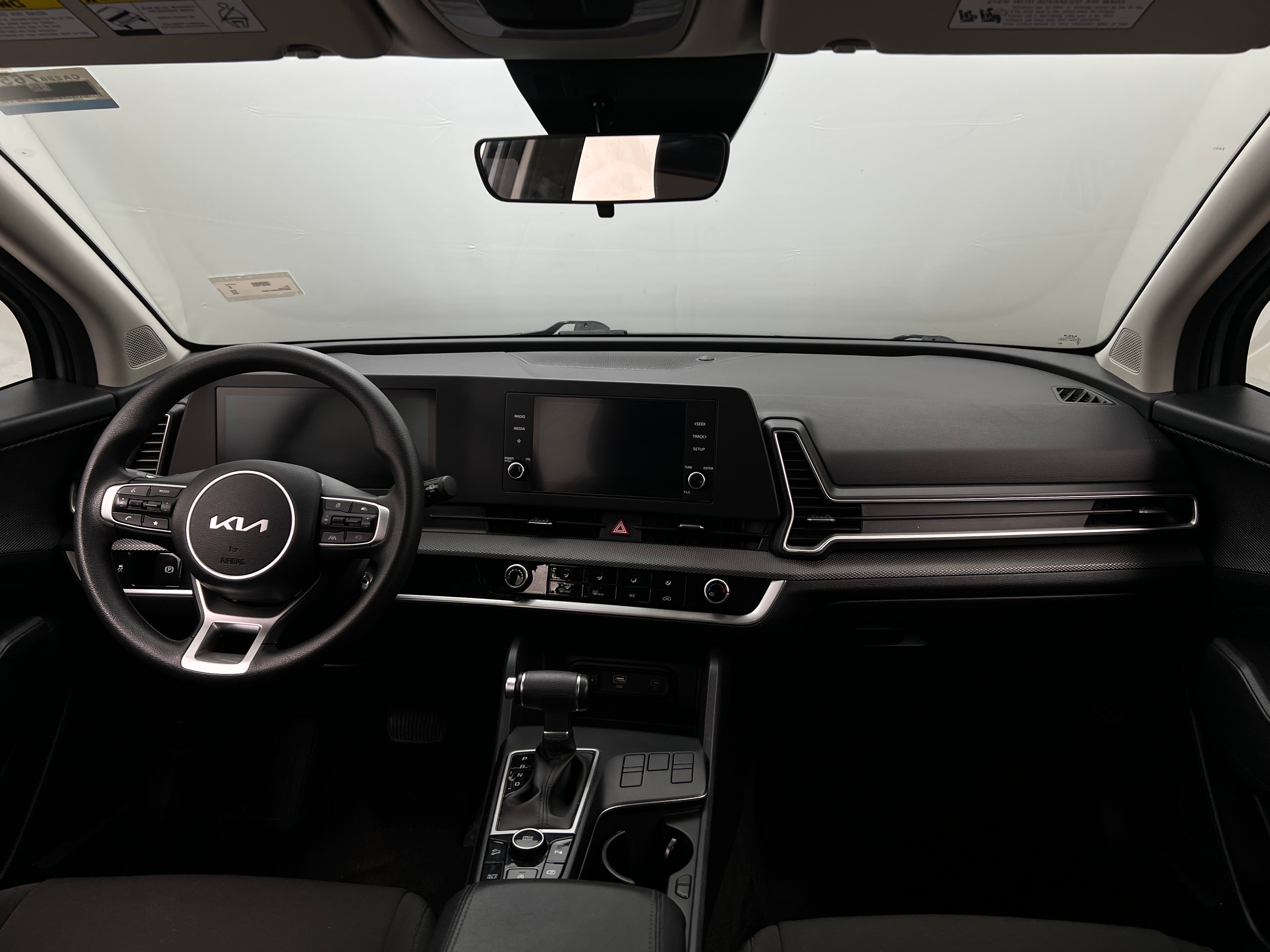 2024 Kia Sportage LX 3