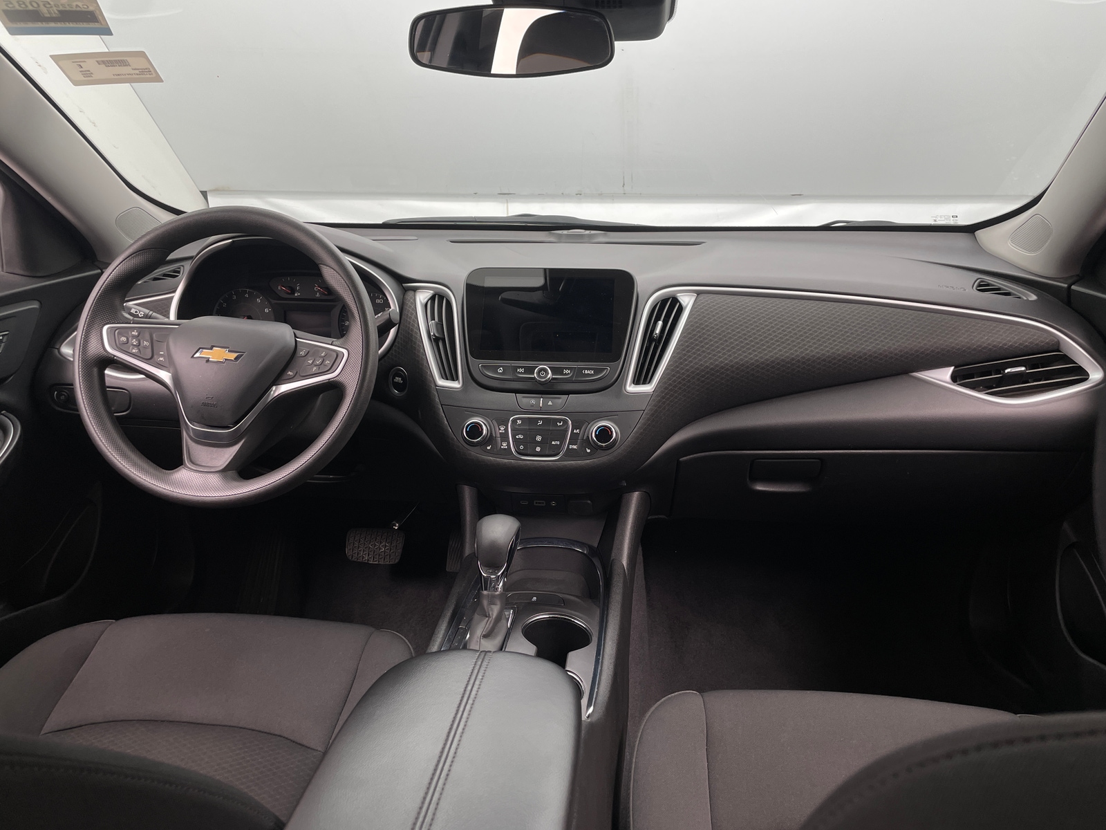 Thumbnail: 2023 Chevrolet Malibu - 3