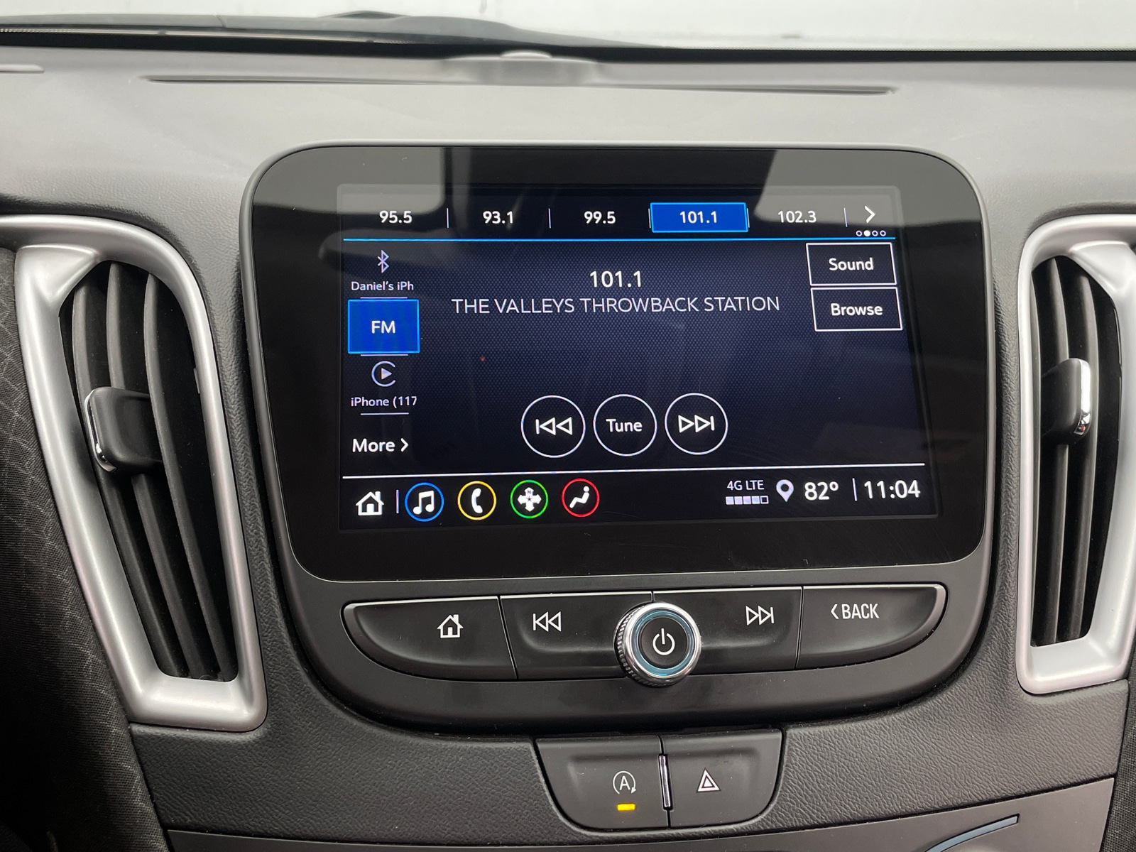 Thumbnail: 2023 Chevrolet Malibu - 4