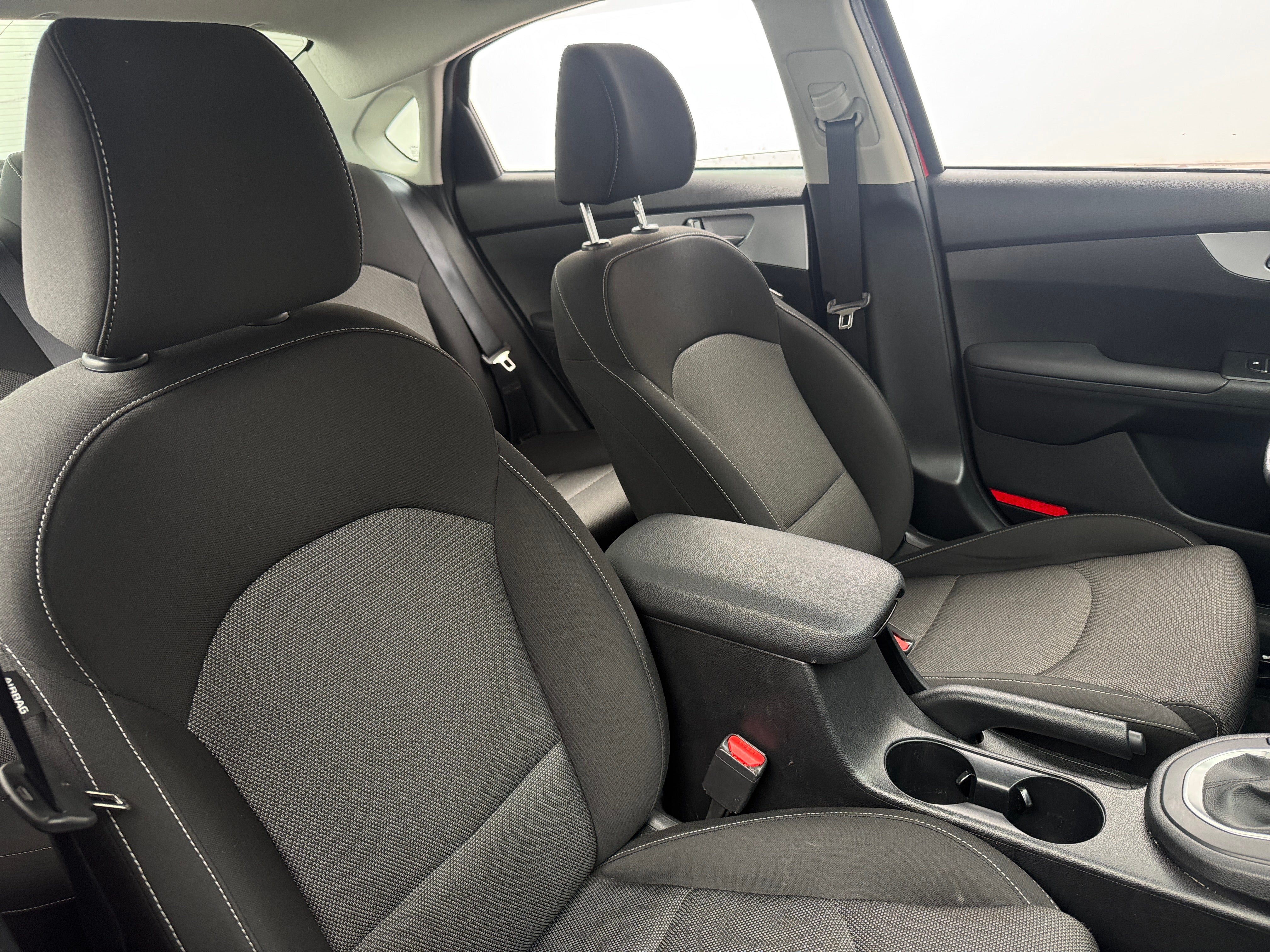2024 Kia Forte LXS 2
