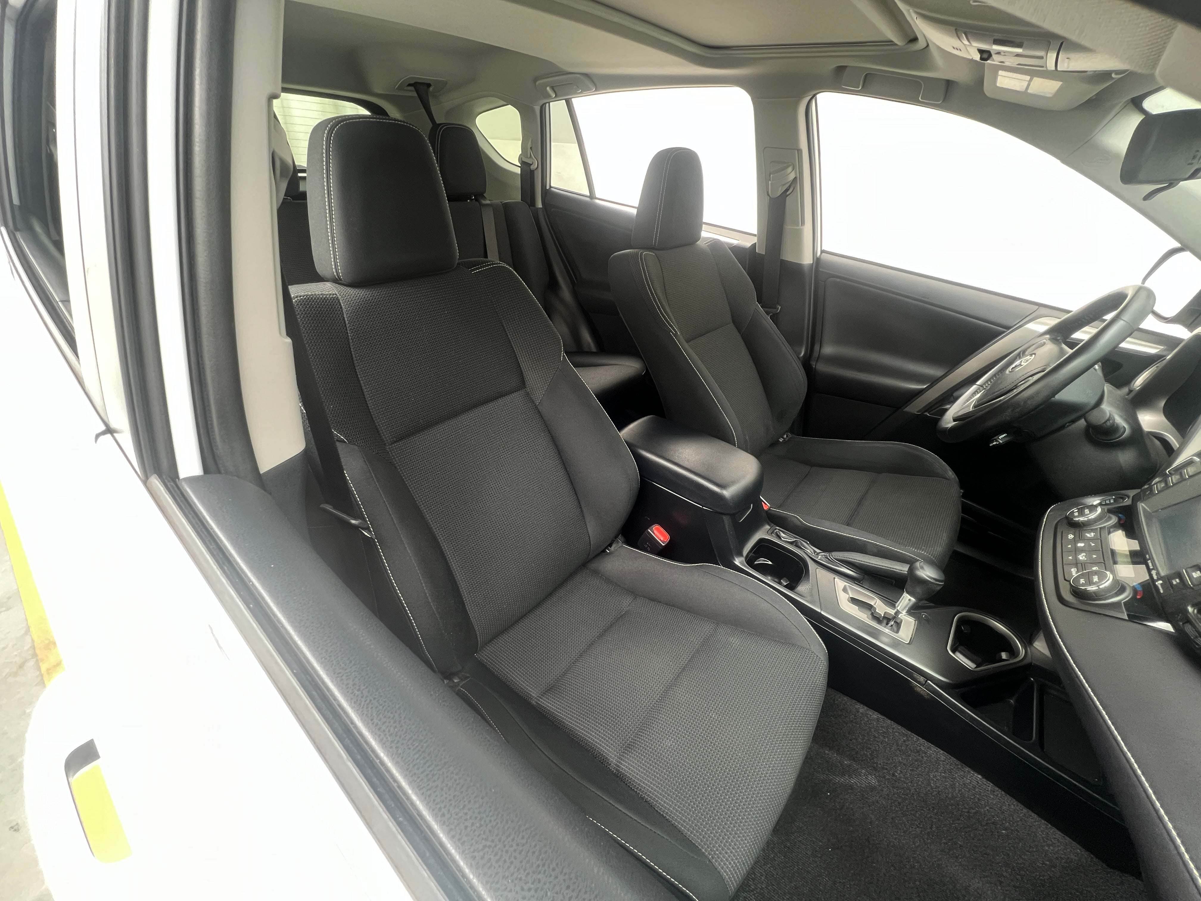 2017 Toyota RAV4 XLE 2