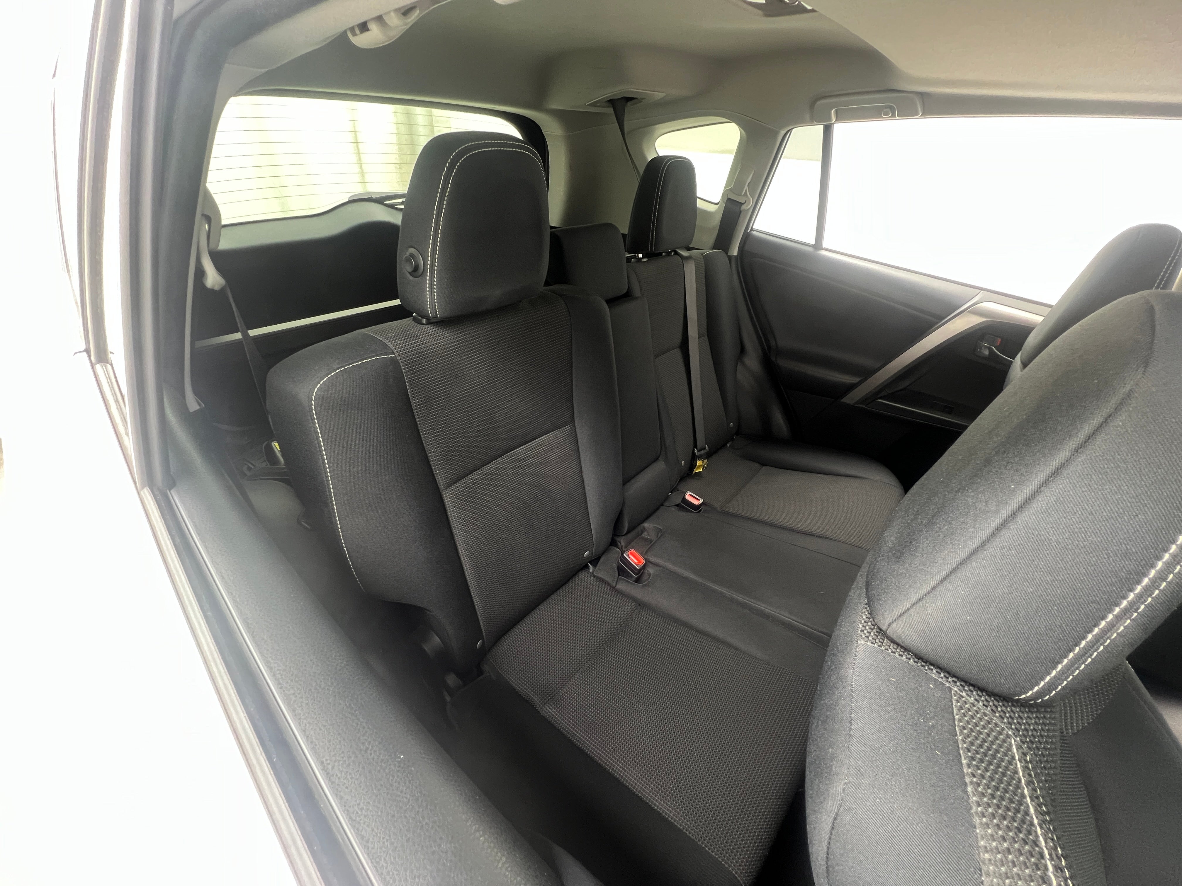 2017 Toyota RAV4 XLE 6