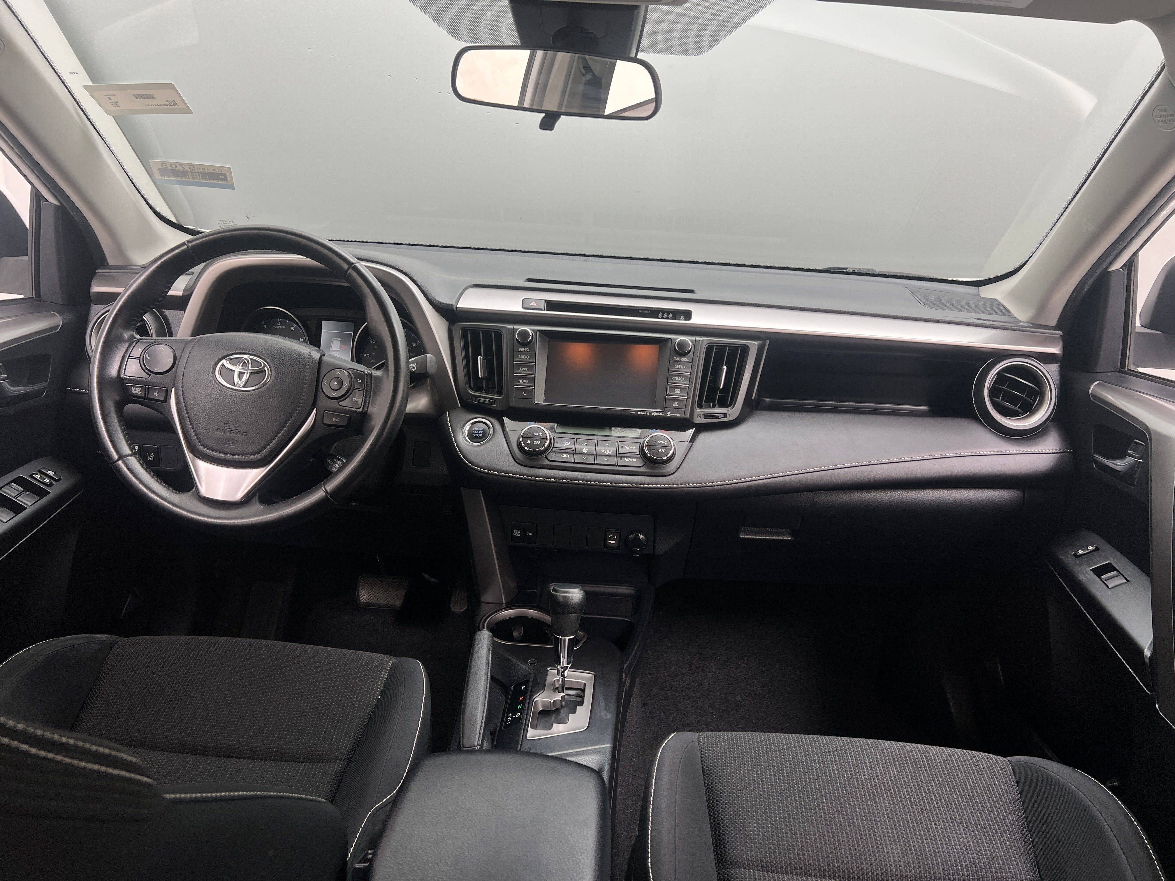 2017 Toyota RAV4 XLE 3