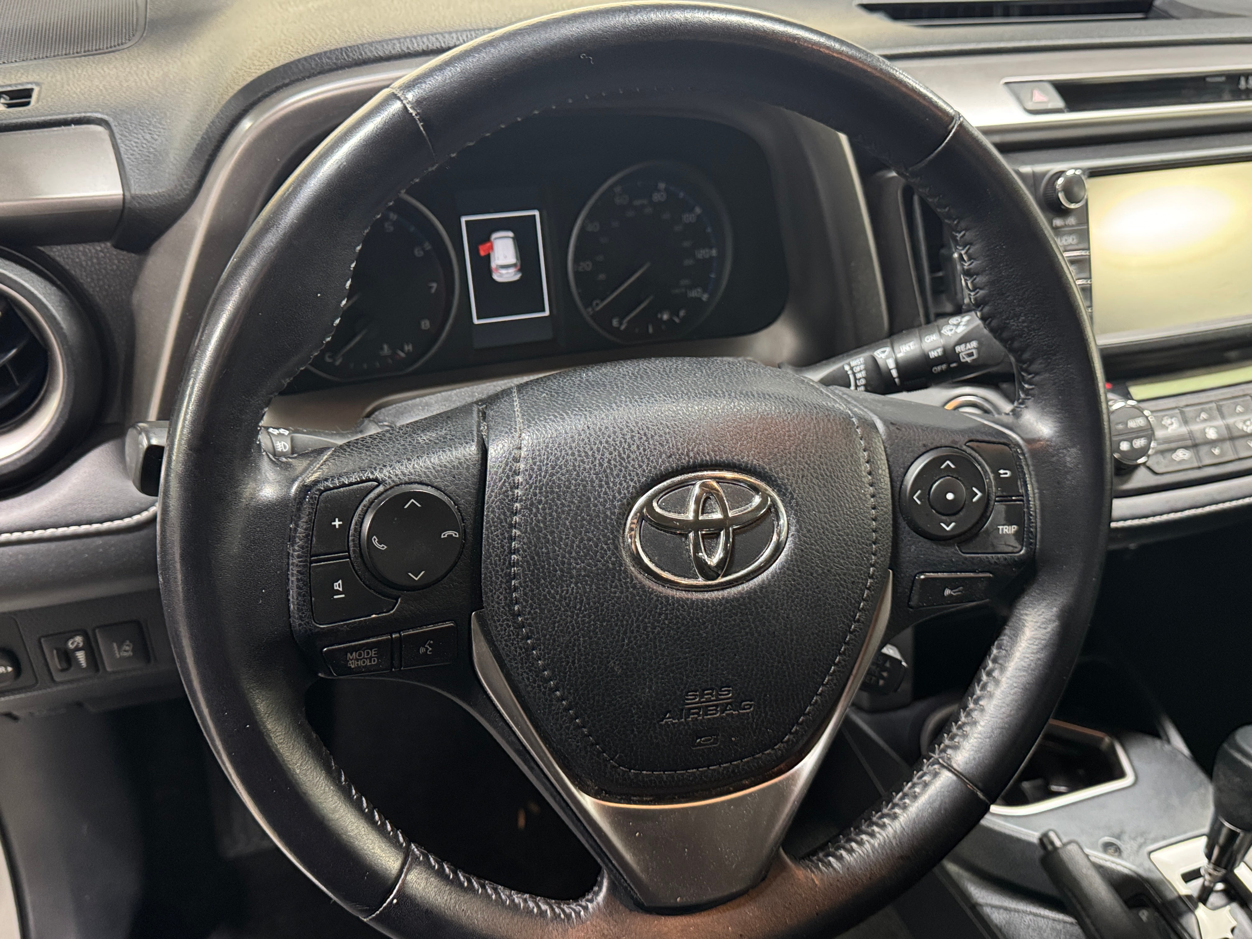2017 Toyota RAV4 XLE 5