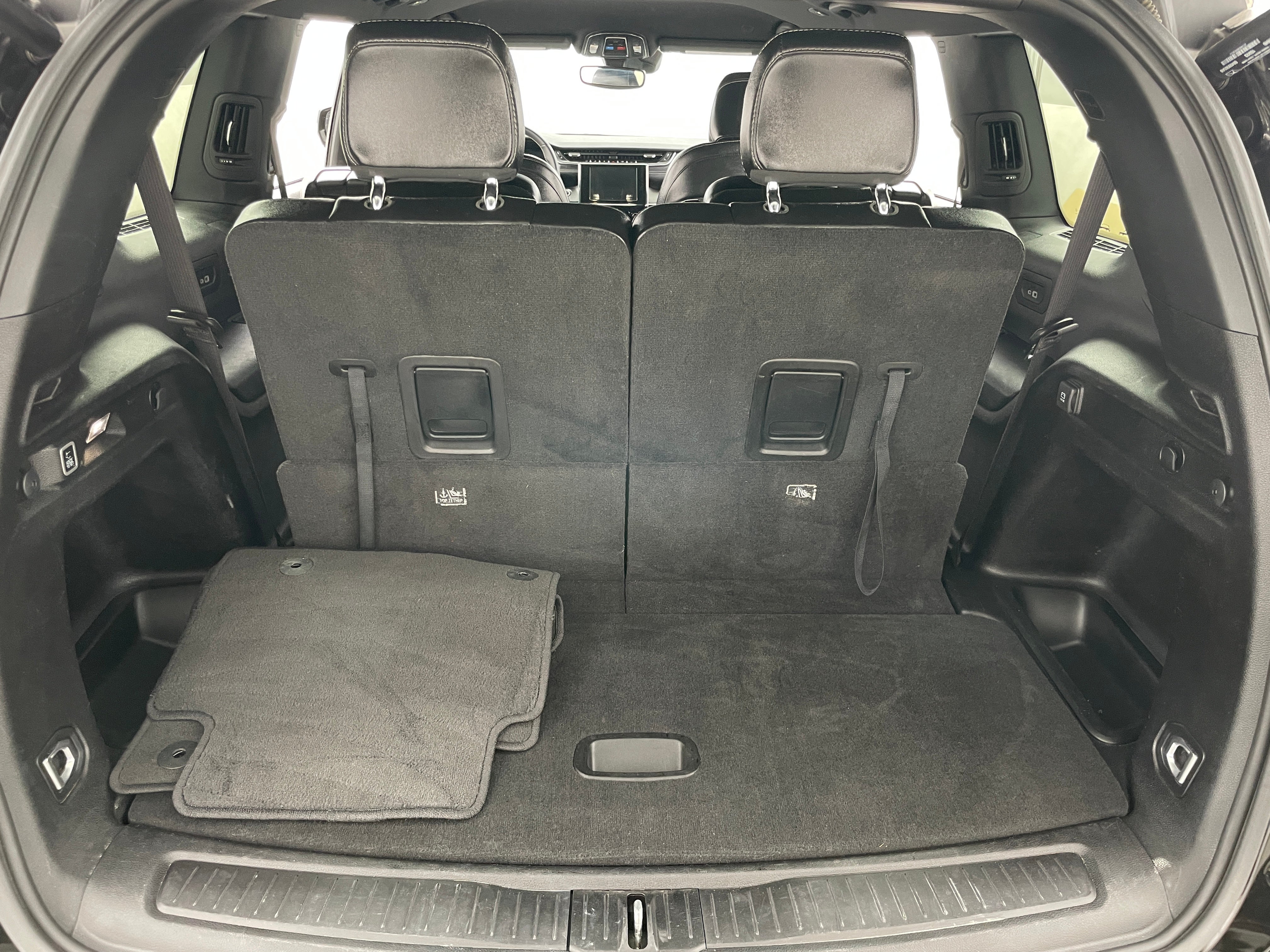 2023 Jeep Grand Cherokee L Altitude 6