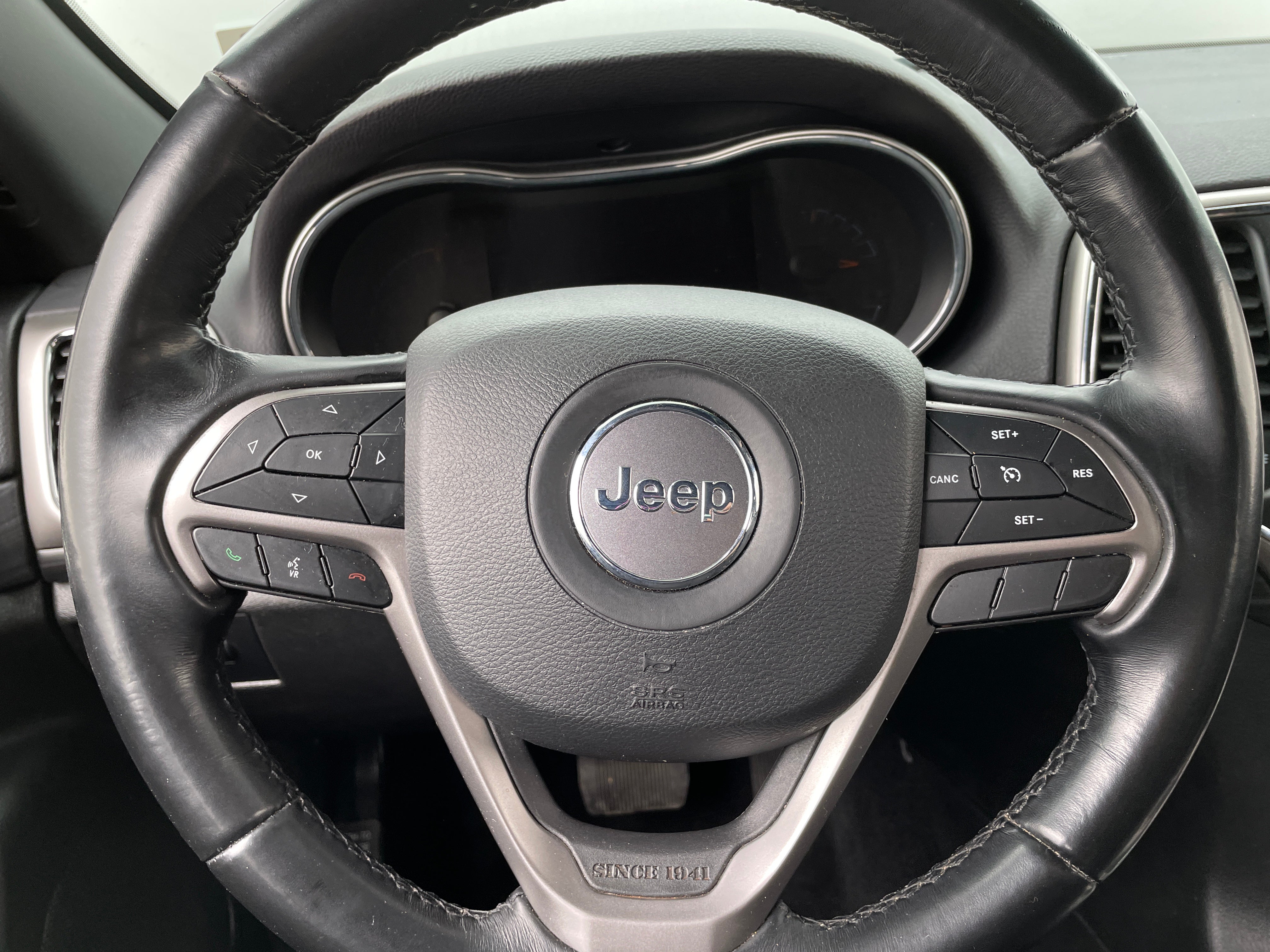 2021 Jeep Grand Cherokee Laredo 5