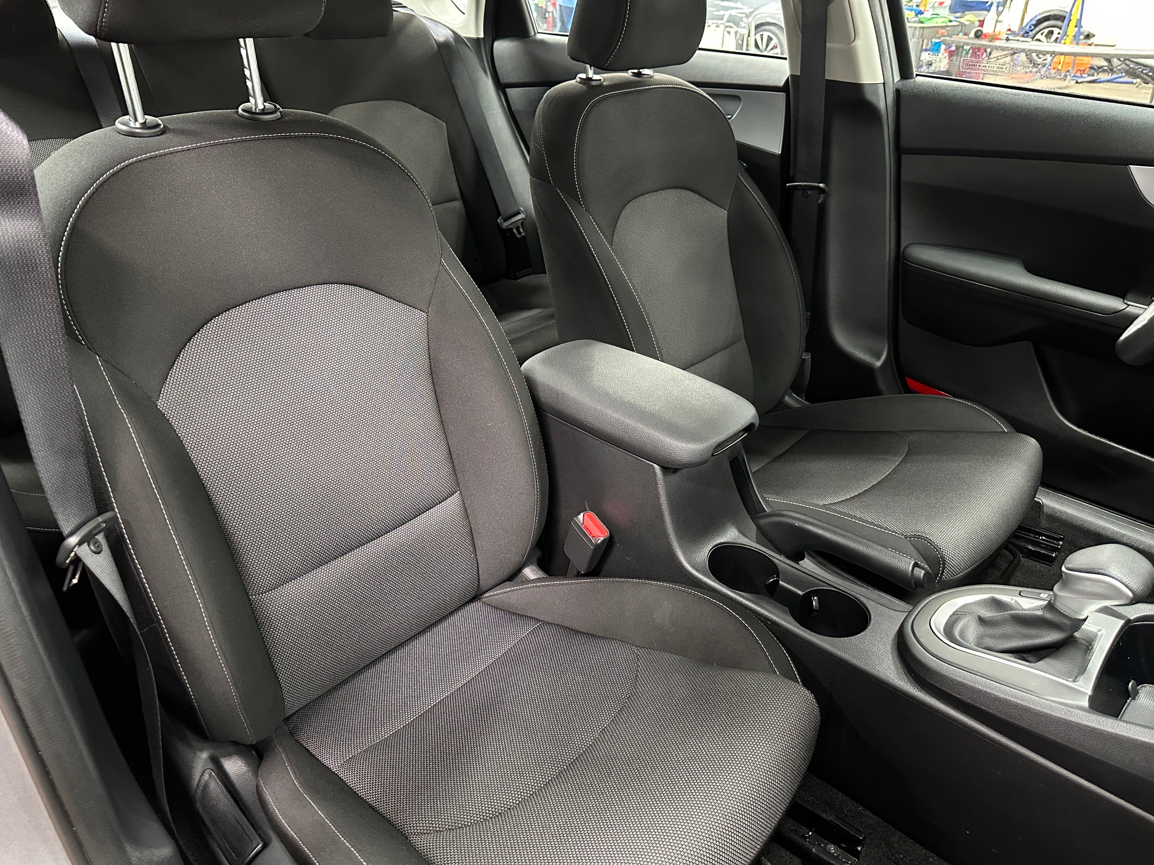 2024 Kia Forte LXS 2
