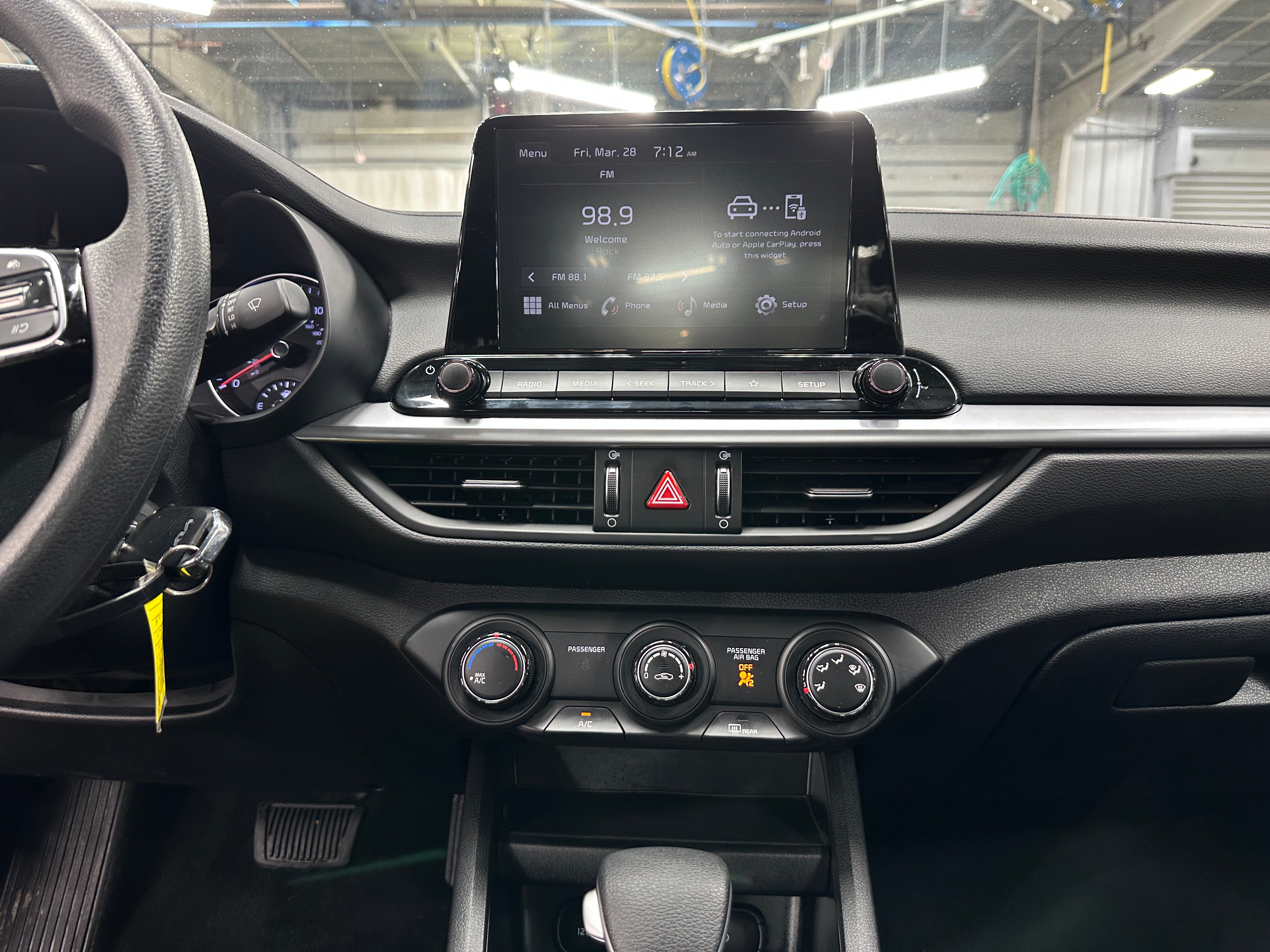 2024 Kia Forte LXS 4