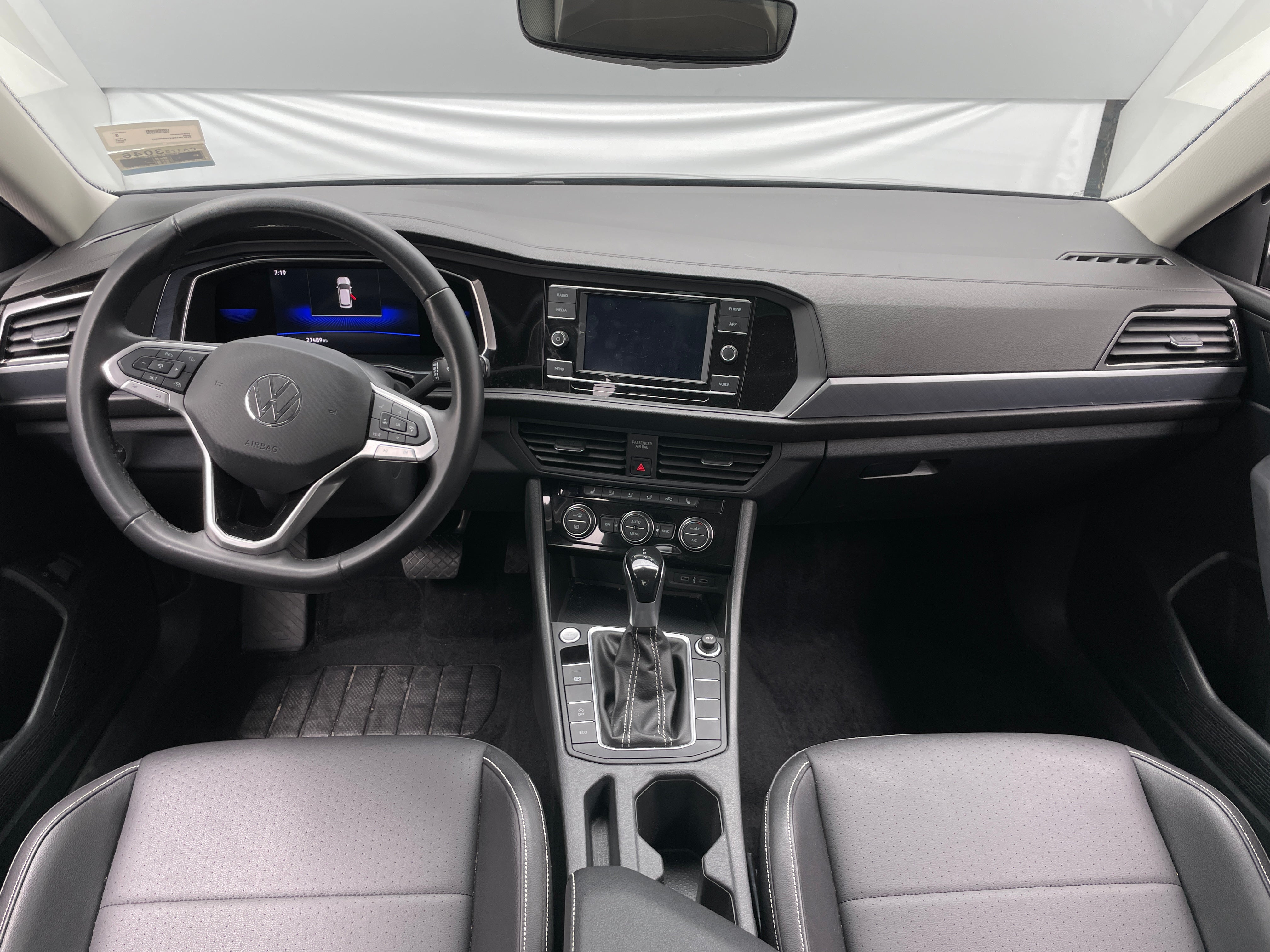 2023 Volkswagen Jetta SE 2