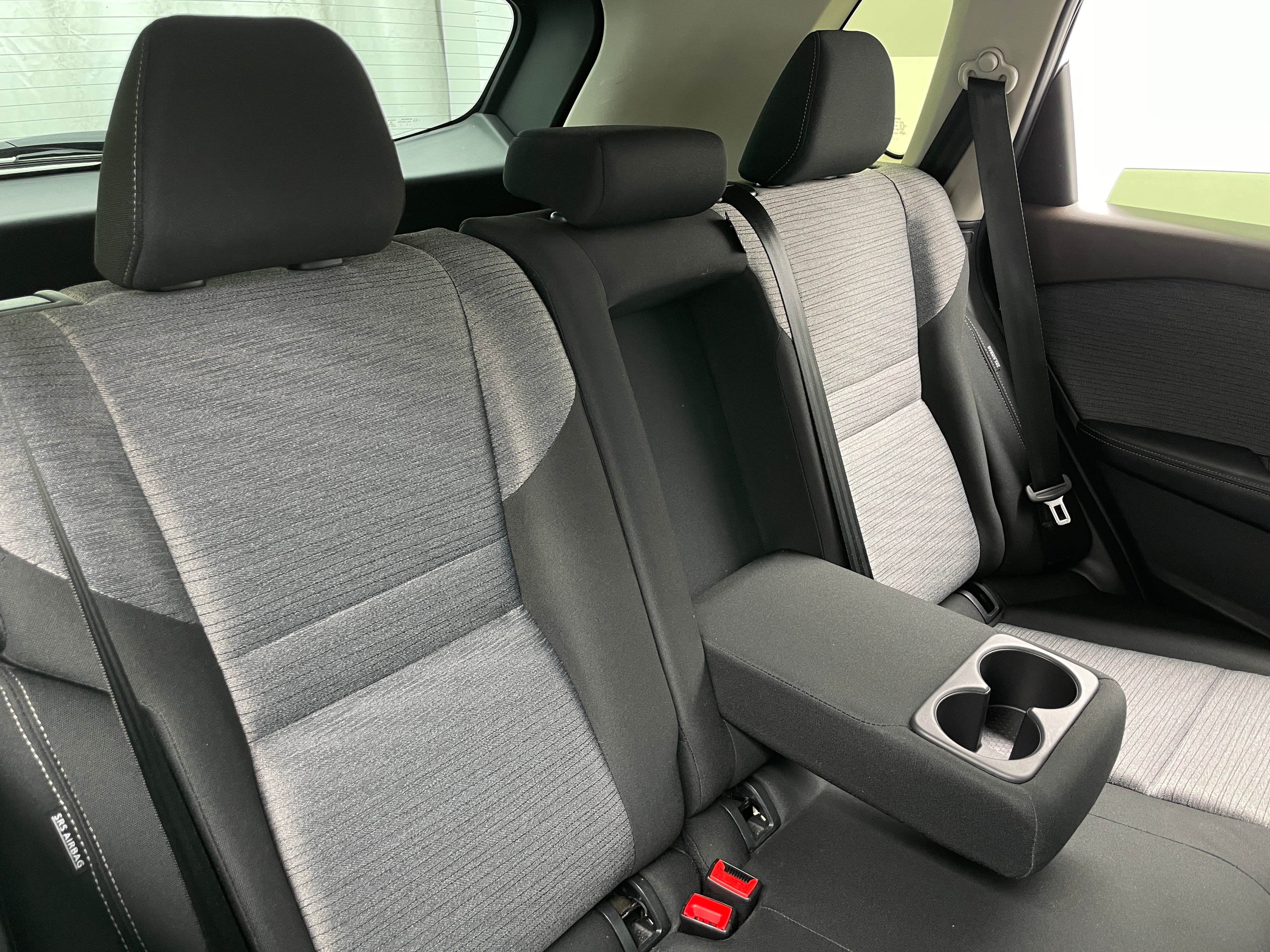 2023 Nissan Rogue SV 6