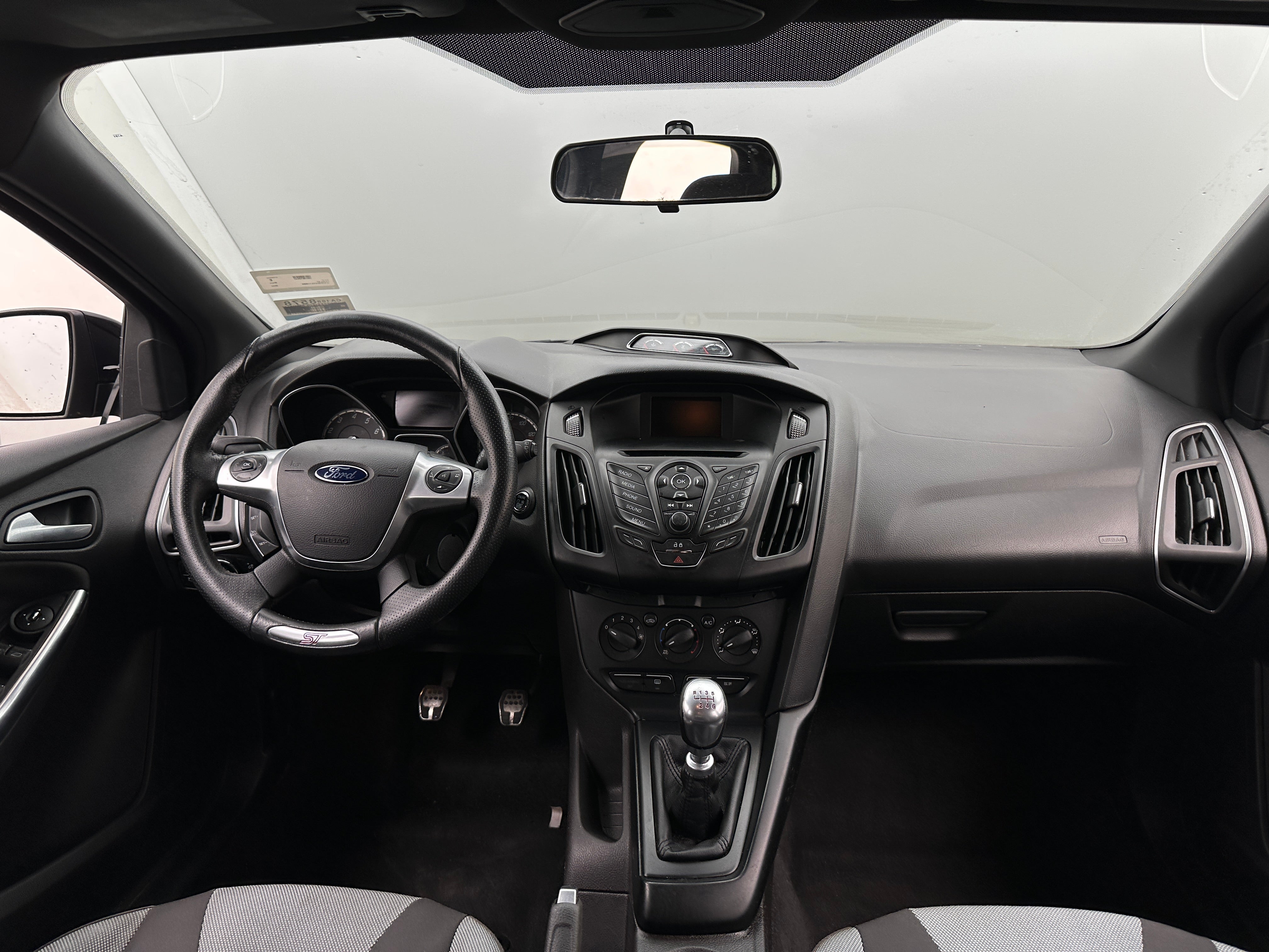 2014 Ford Focus SE 3
