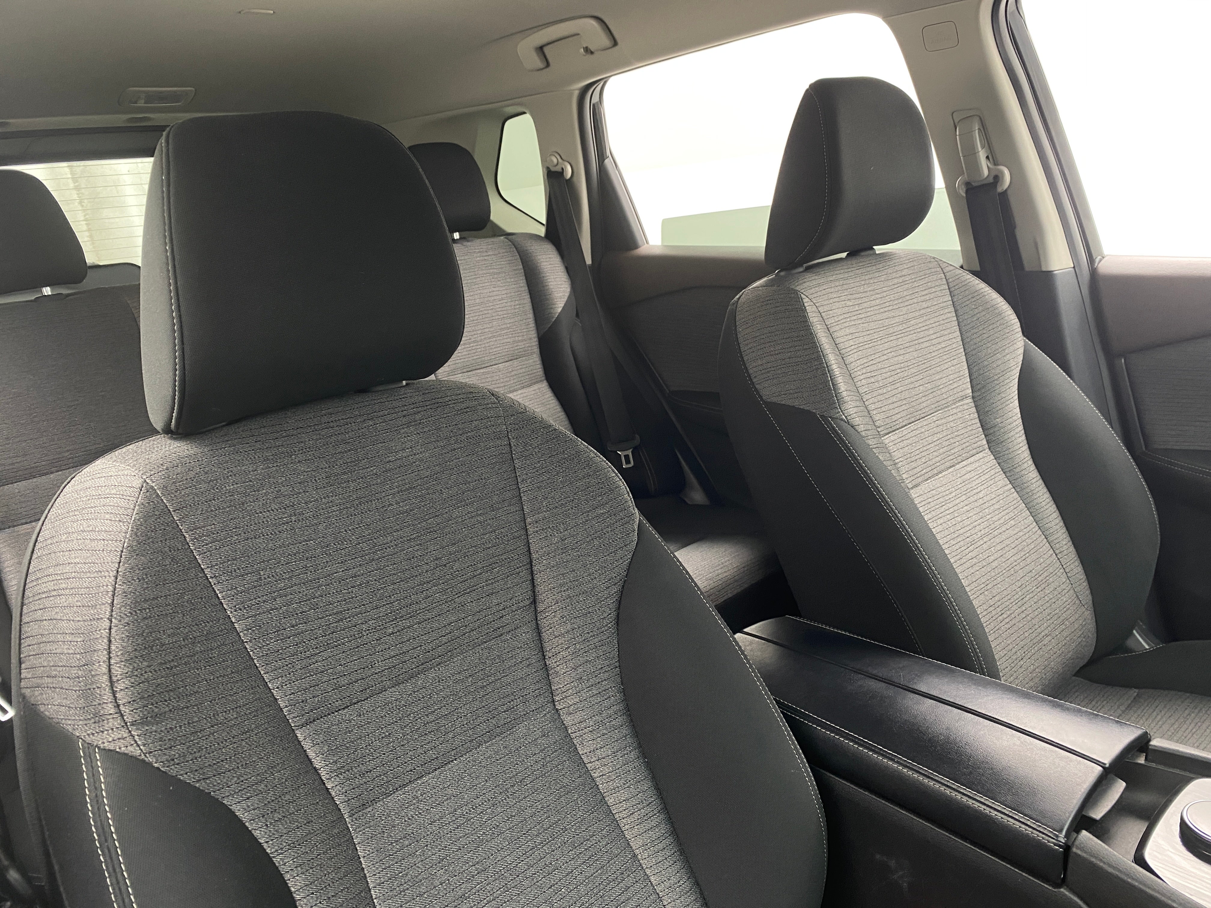 2023 Nissan Rogue SV 2