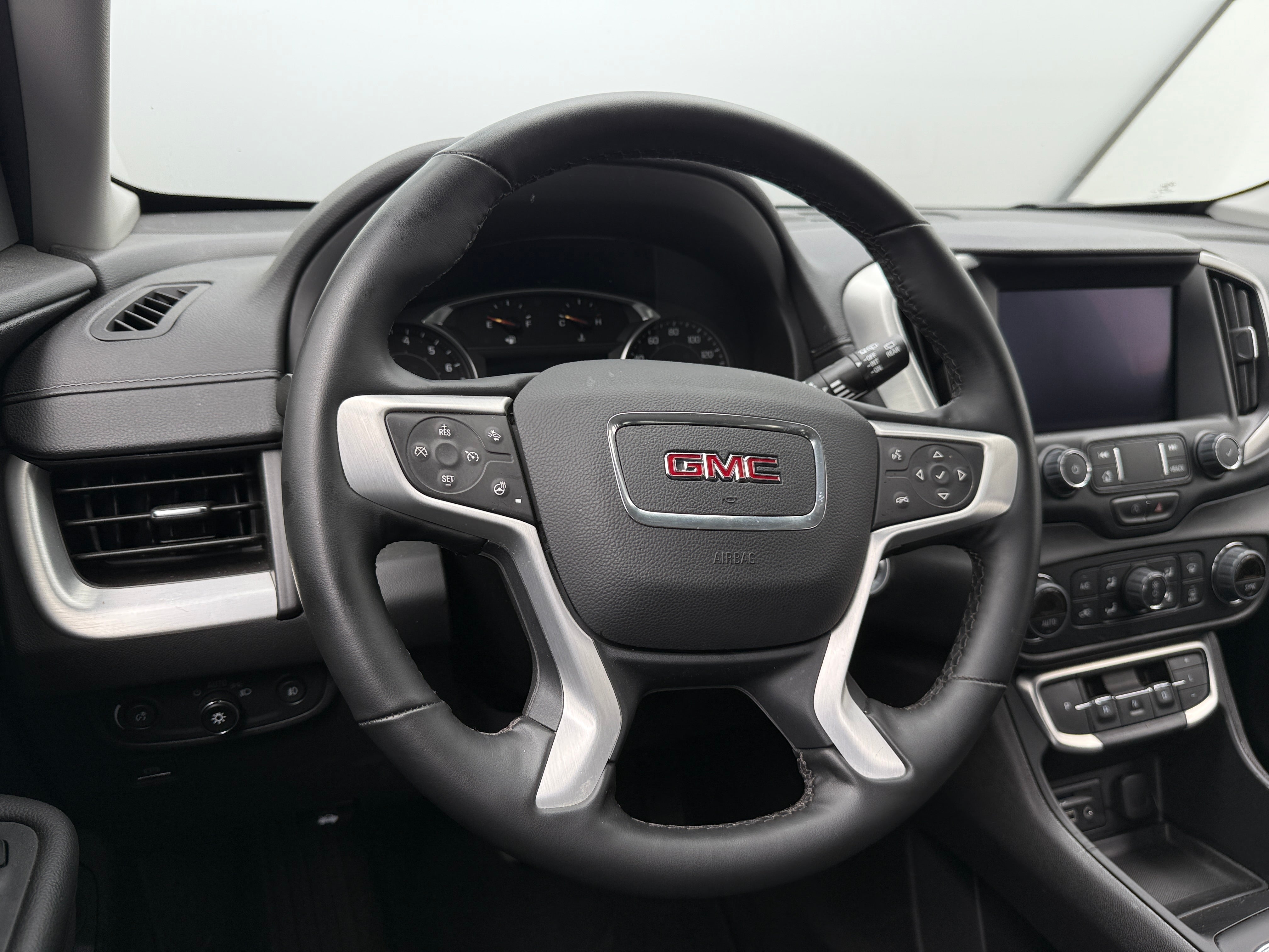 2024 GMC Terrain SLT 4