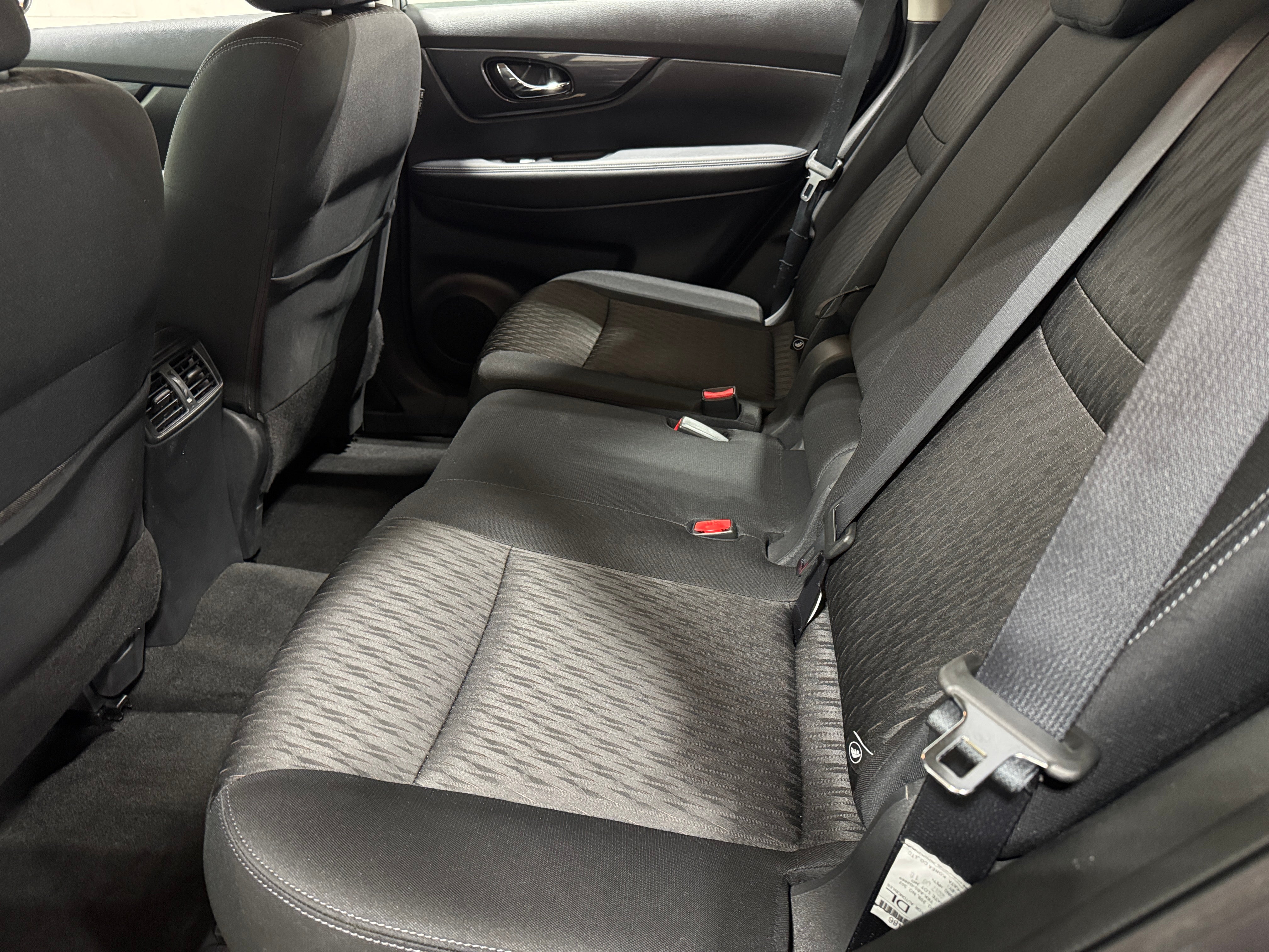 2017 Nissan Rogue S 6