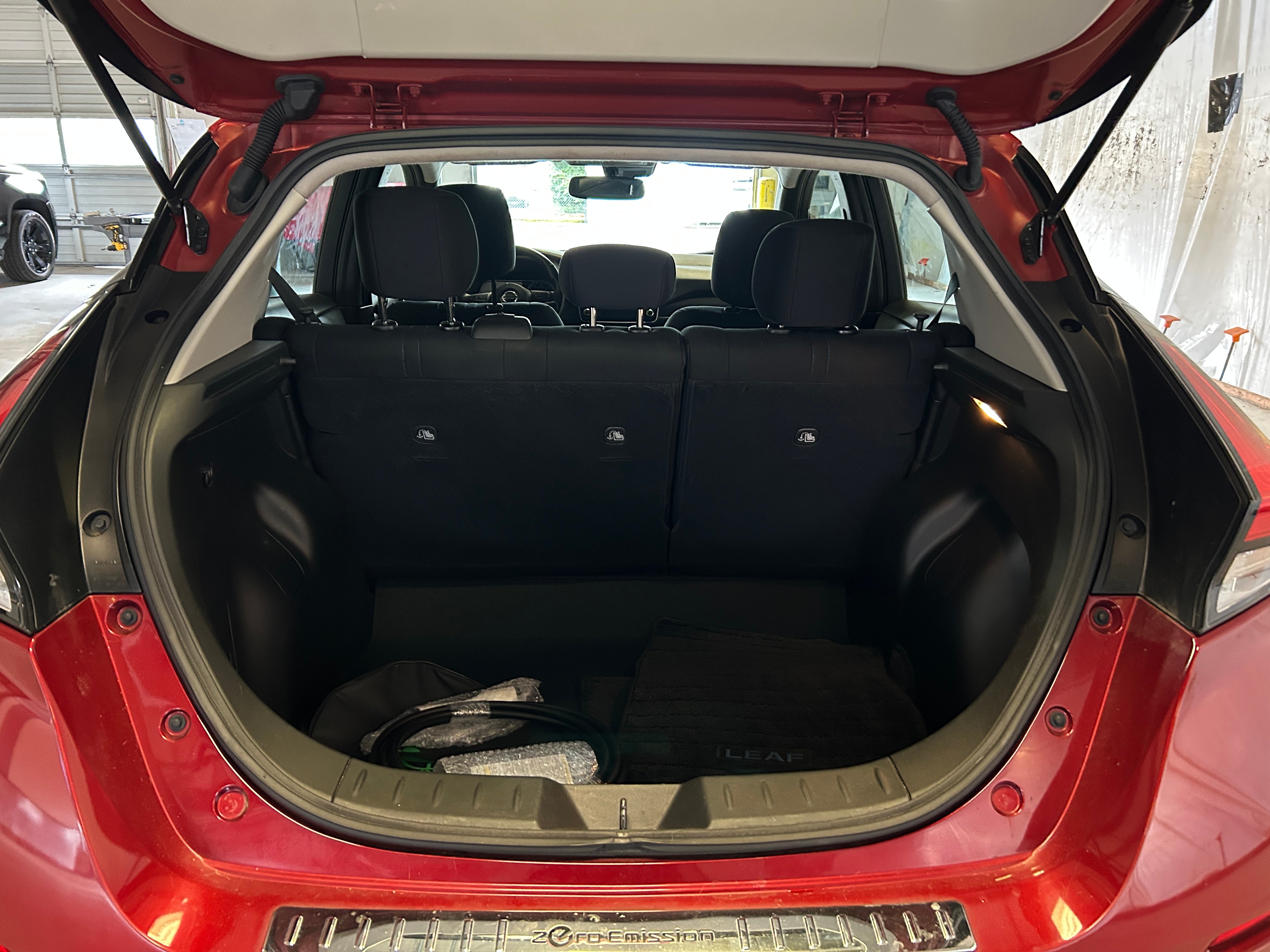 2020 Nissan Leaf SV 7