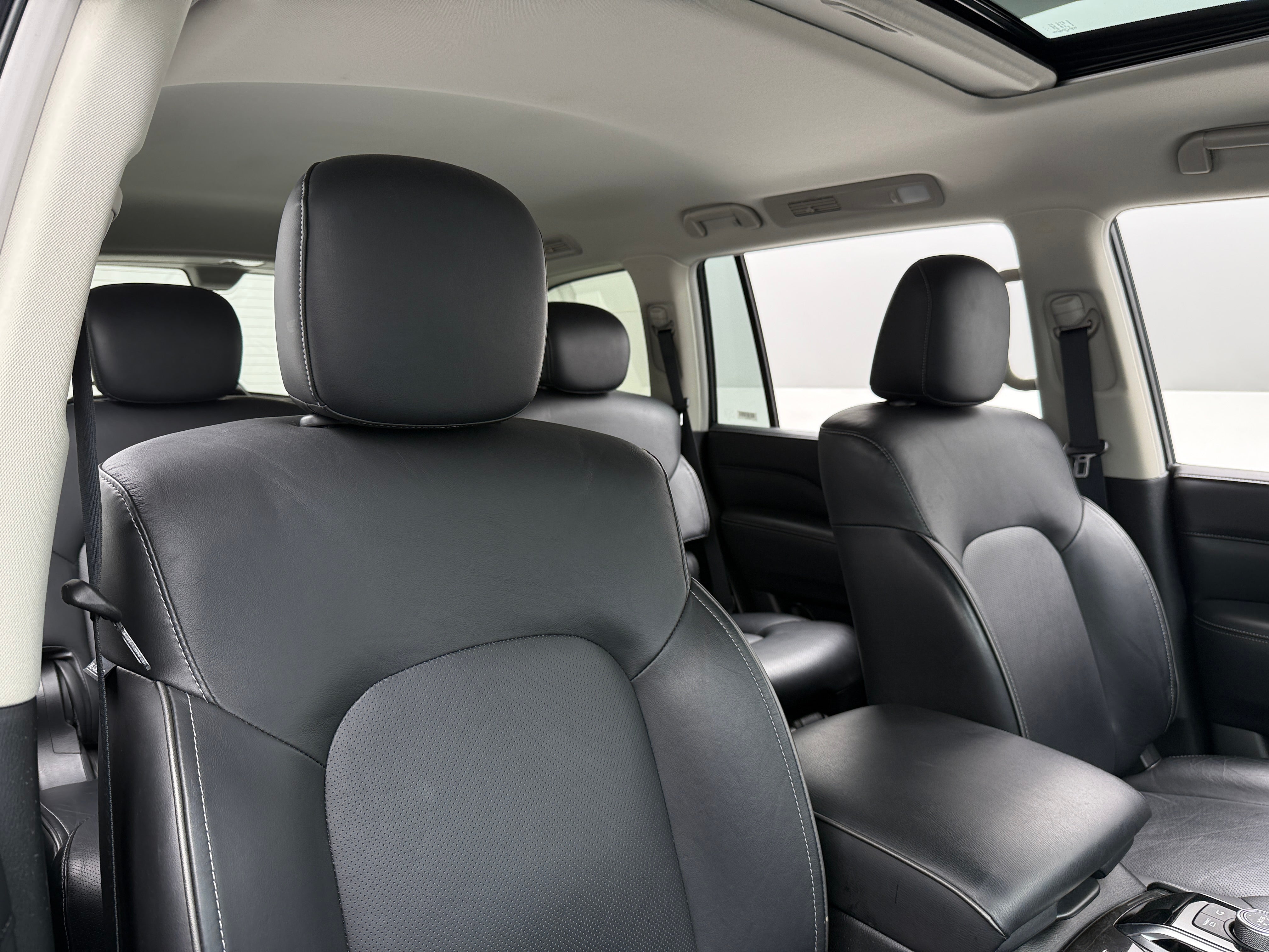 2024 INFINITI QX80 Luxe 2