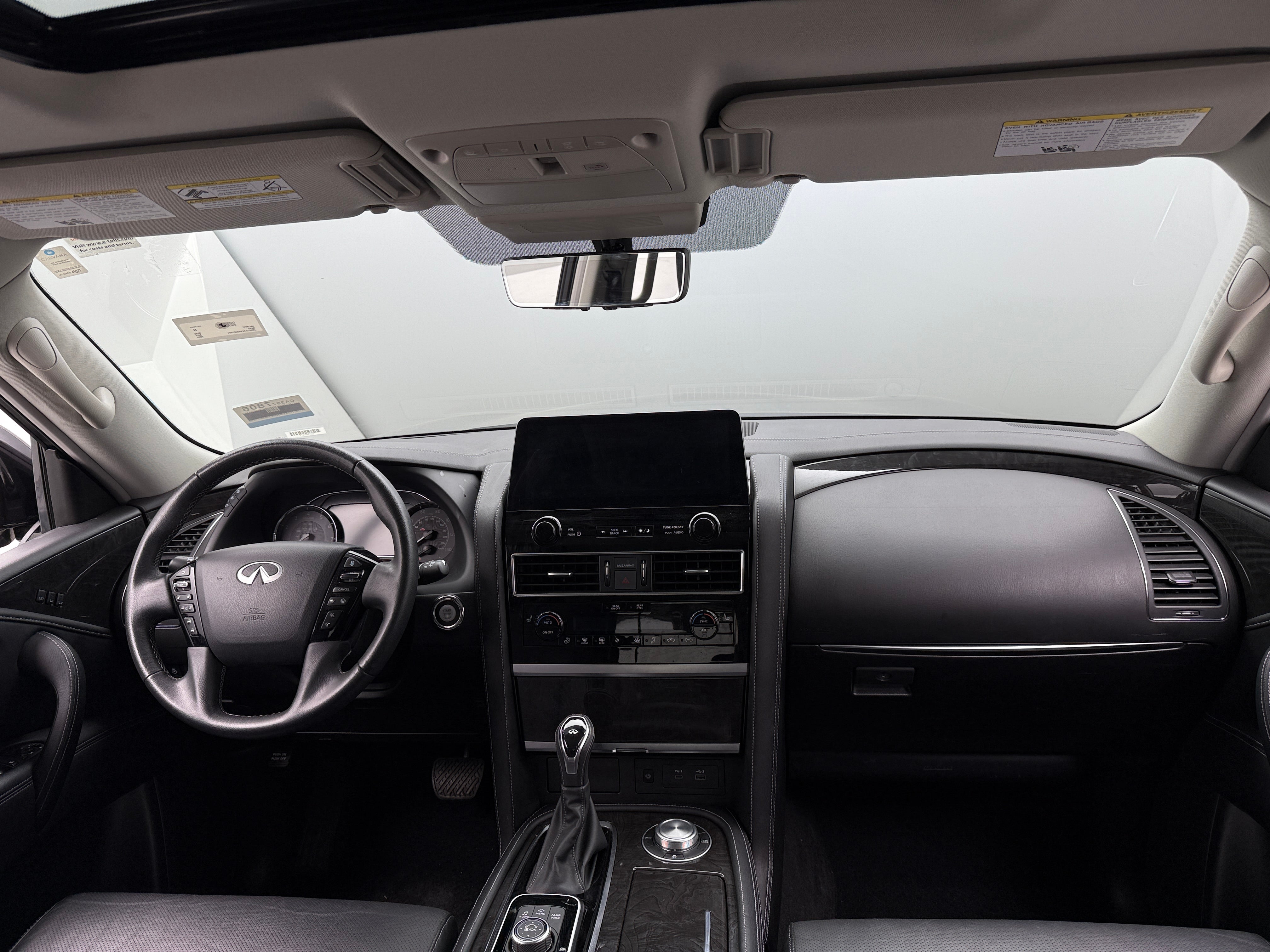 2024 INFINITI QX80 Luxe 3