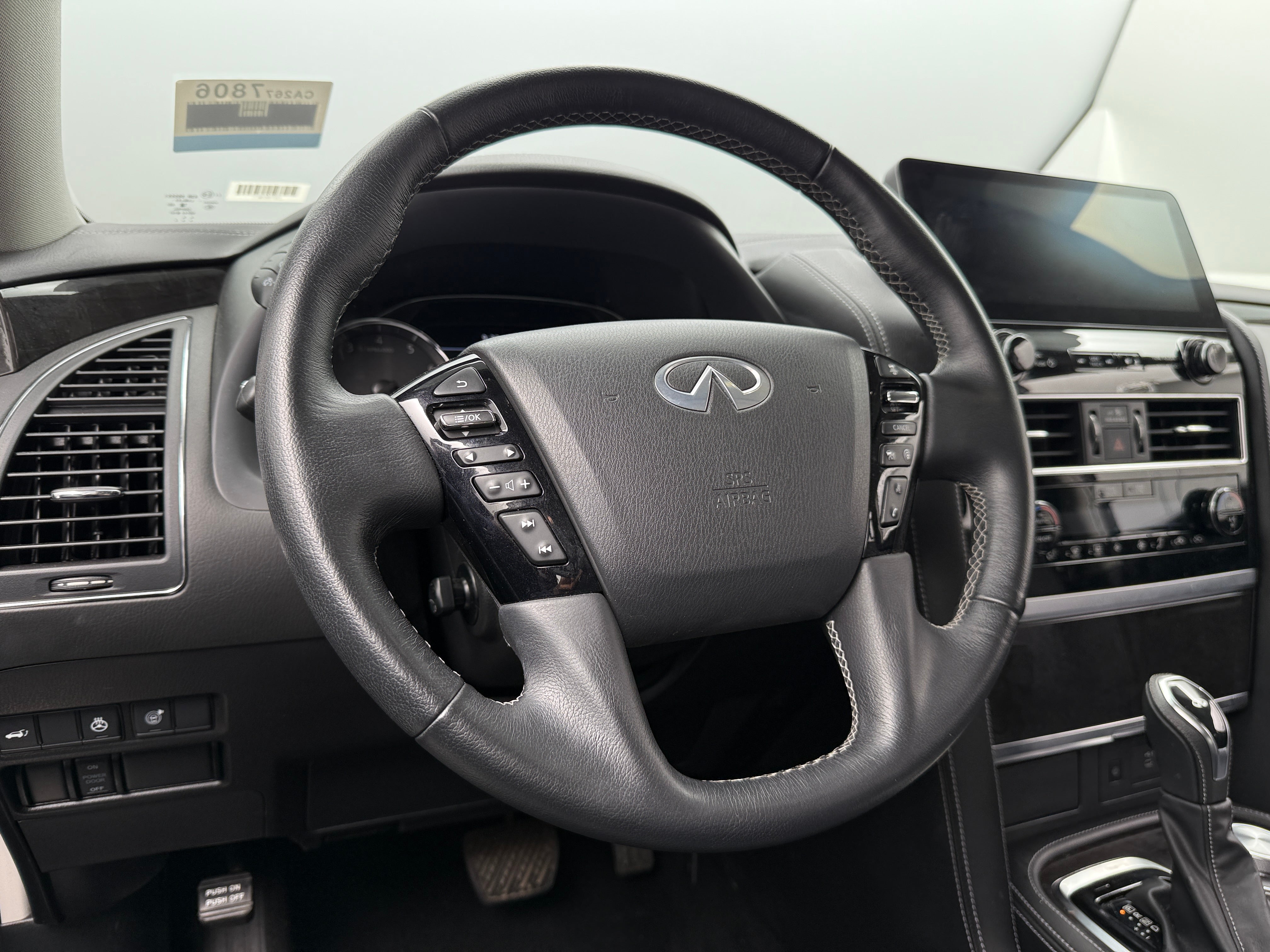 2024 INFINITI QX80 Luxe 5