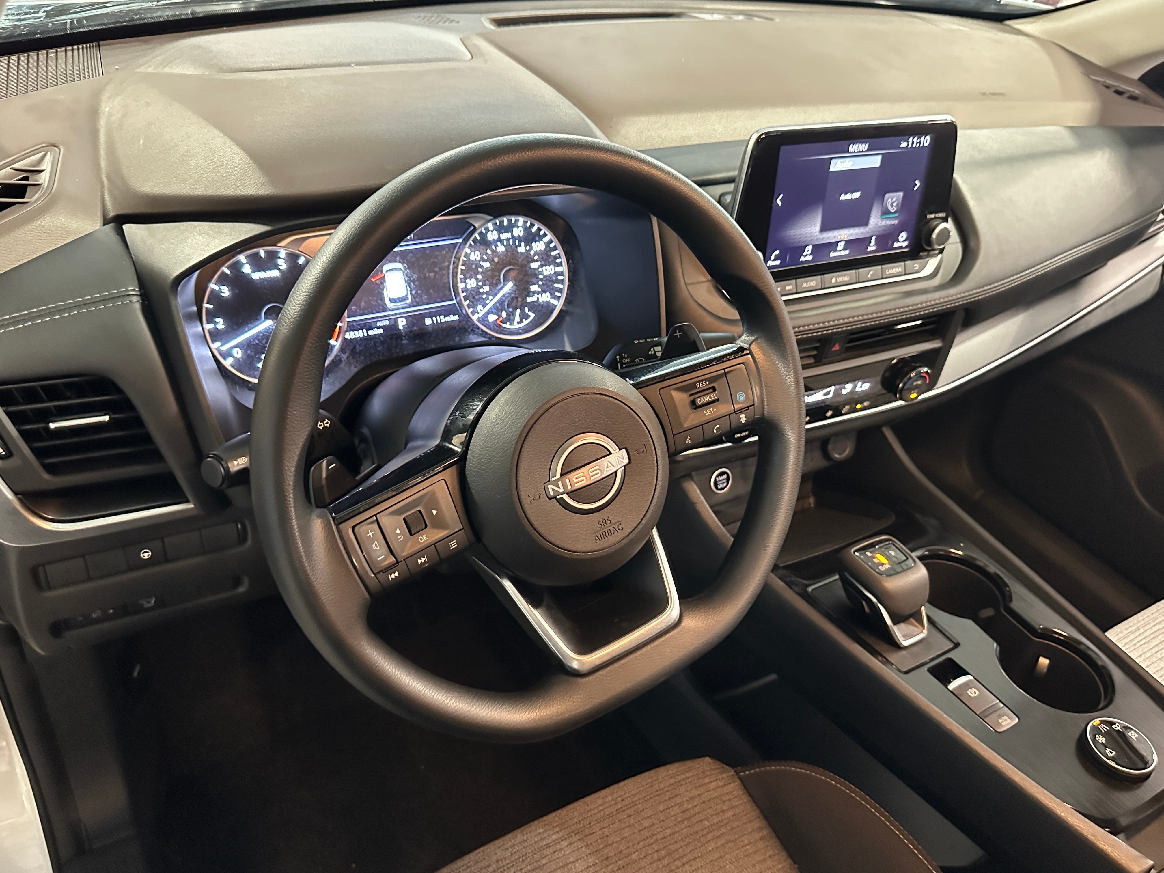 2023 Nissan Rogue SV 3