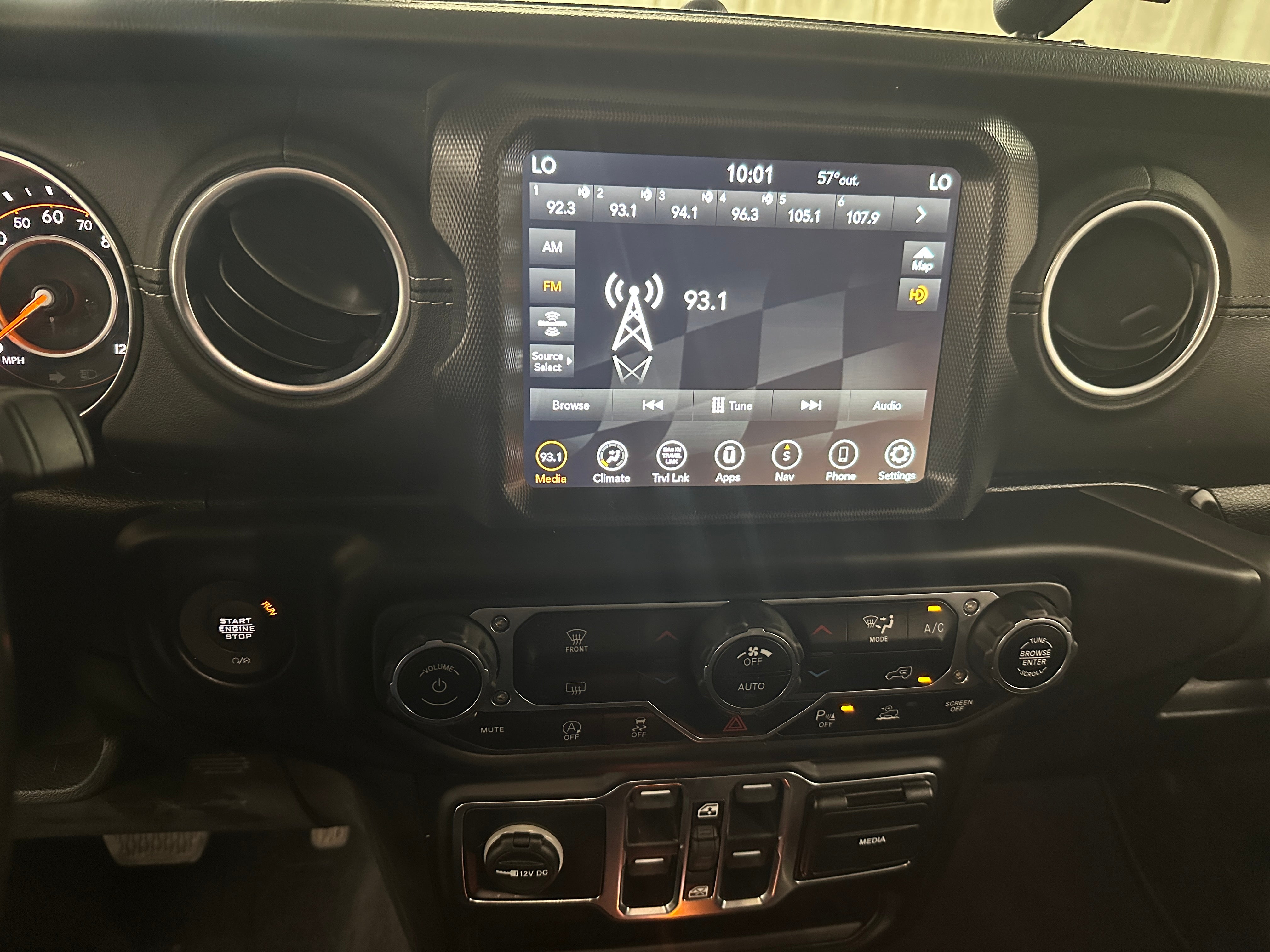 Thumbnail: 2020 Jeep Gladiator - 4