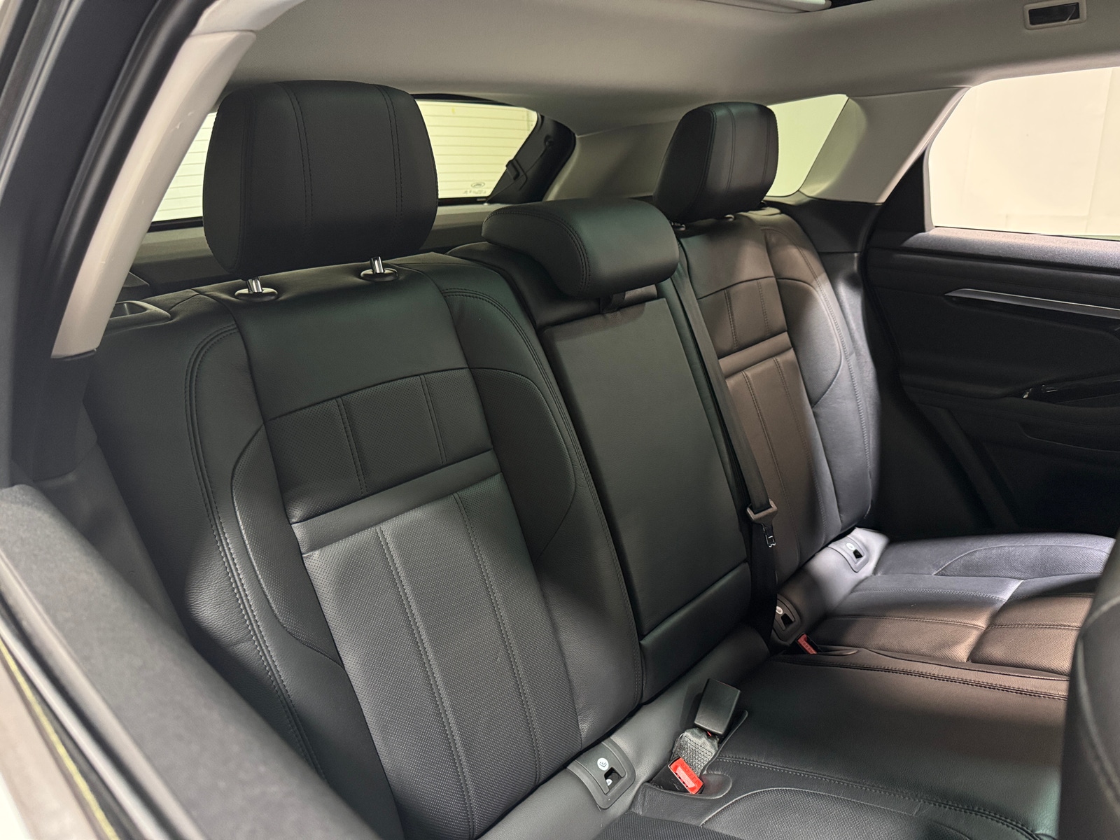 Thumbnail: 2020 Land Rover Range Rover Evoque - 5