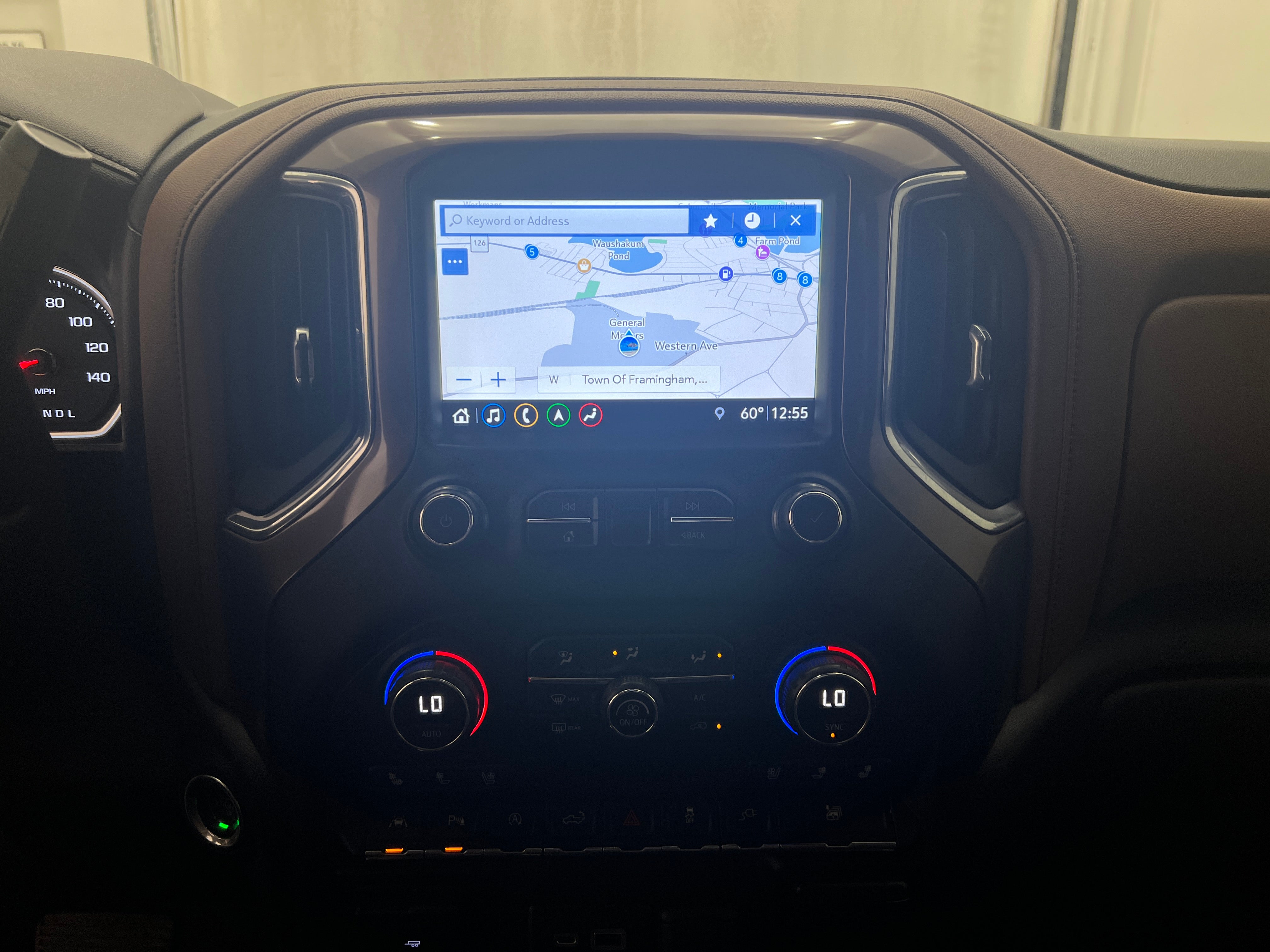 2019 Chevrolet Silverado 1500 High Country 3