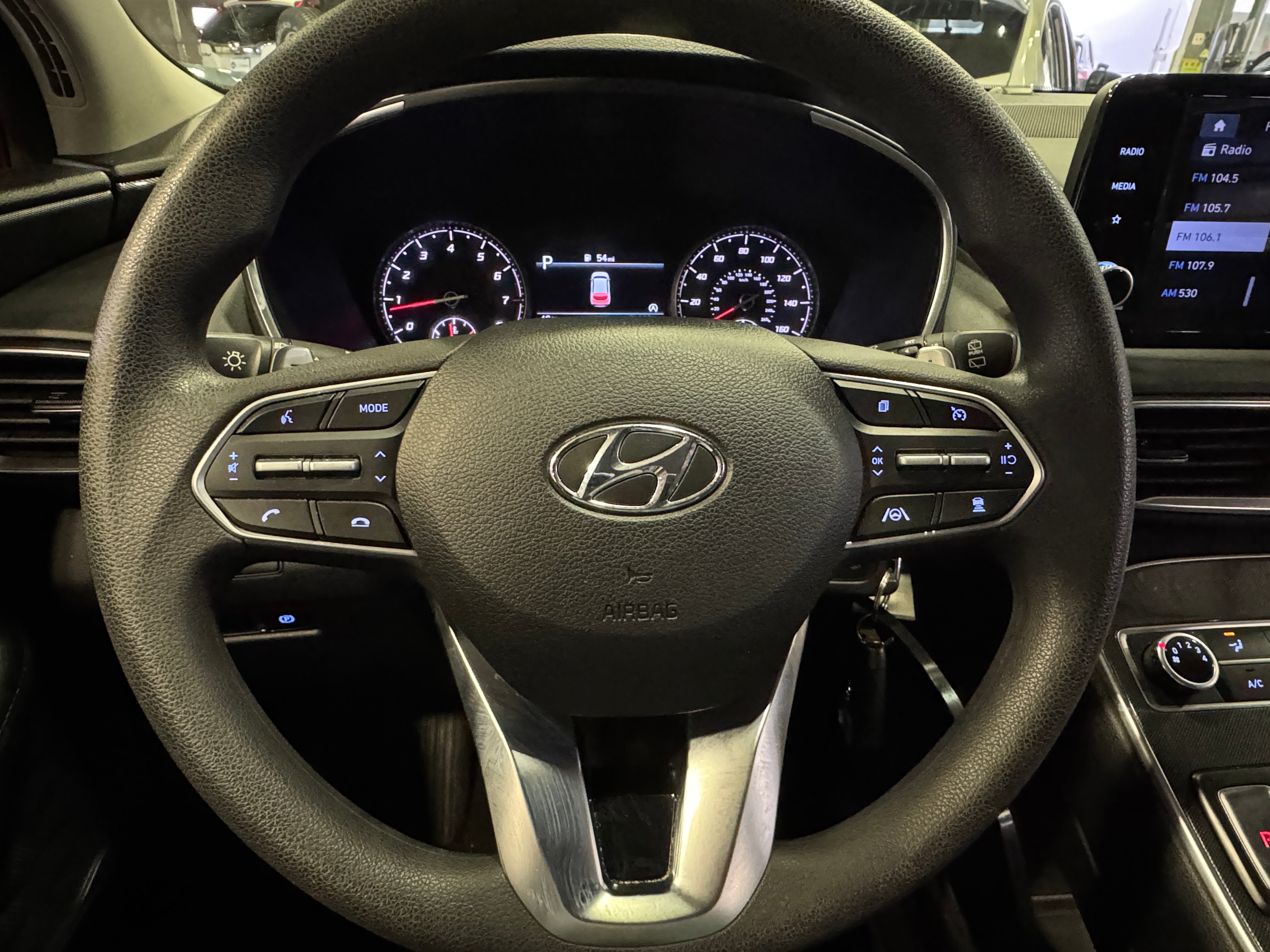 2022 Hyundai Santa Fe SE 4