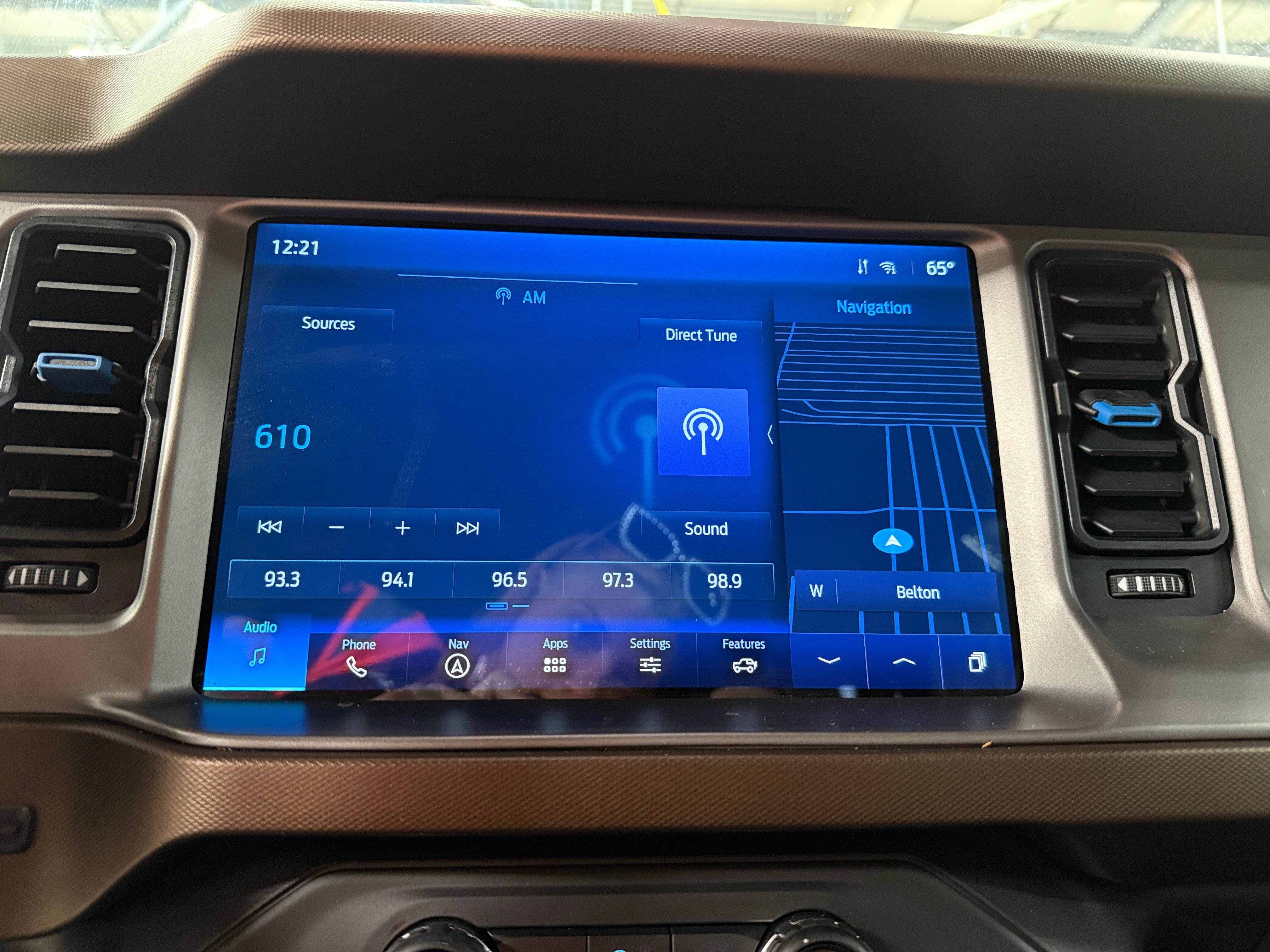 2023 Ford Bronco Outer Banks 3