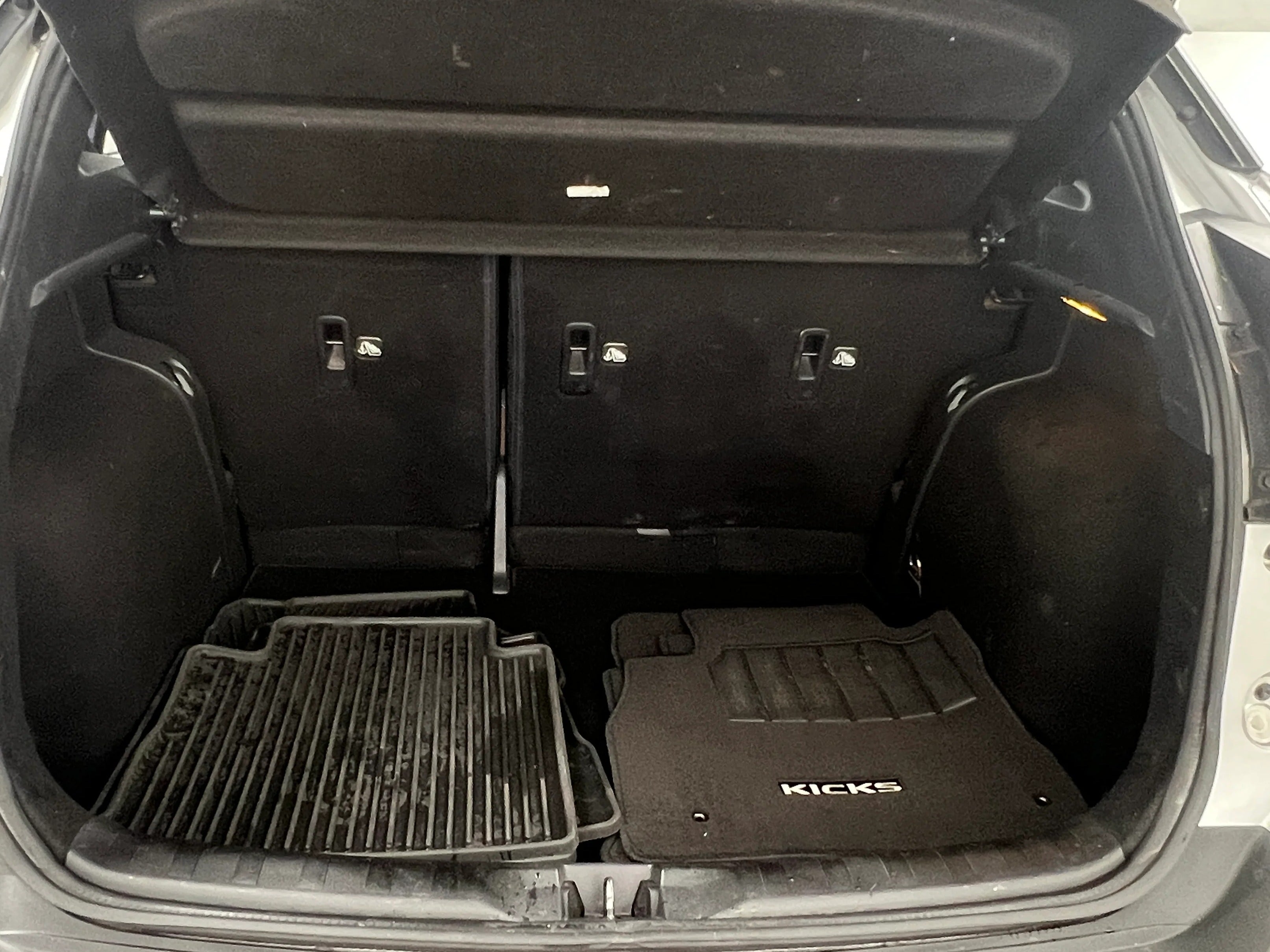 2018 Nissan Kicks SR 7
