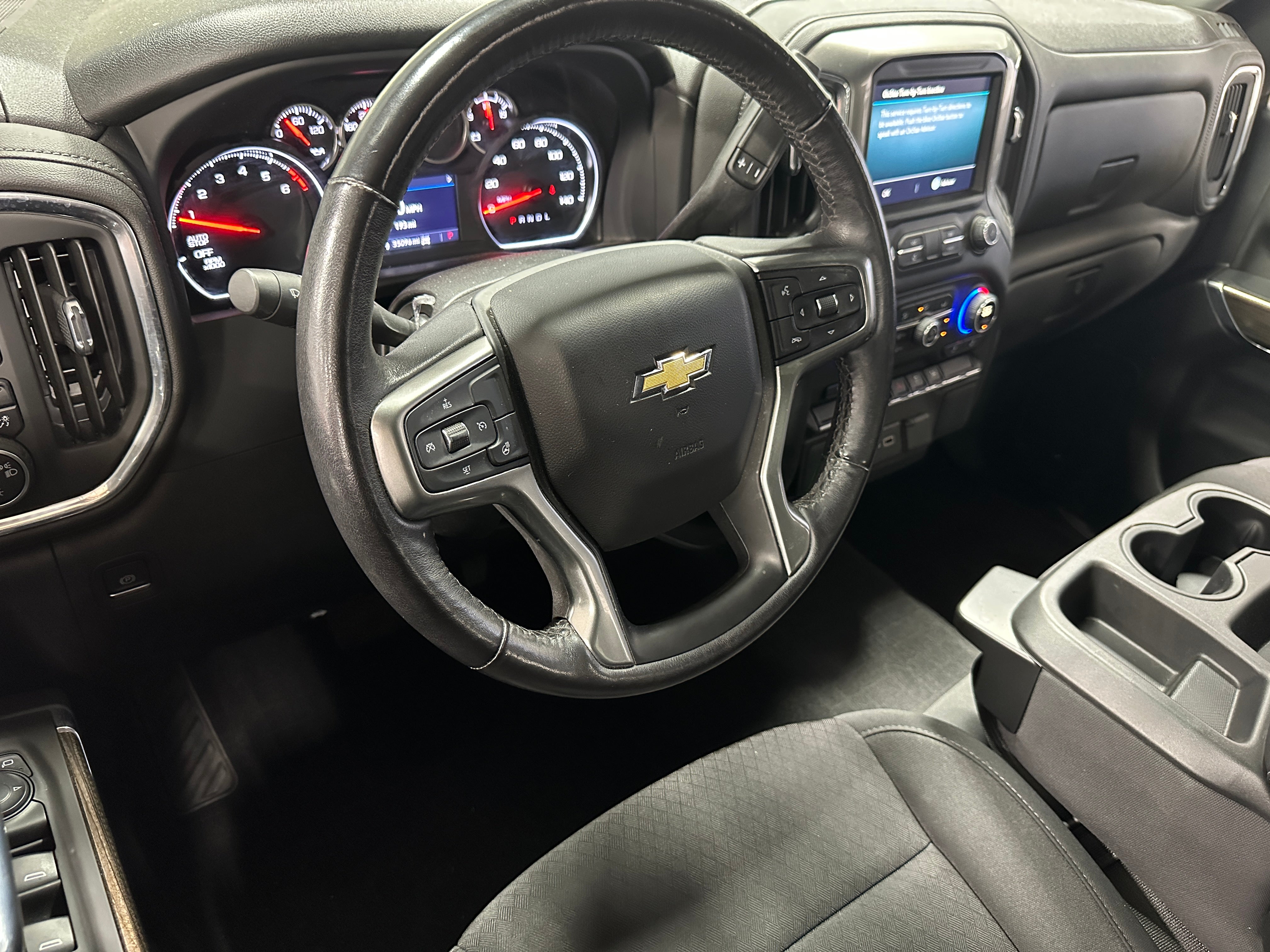 2021 Chevrolet Silverado 1500 LT 3