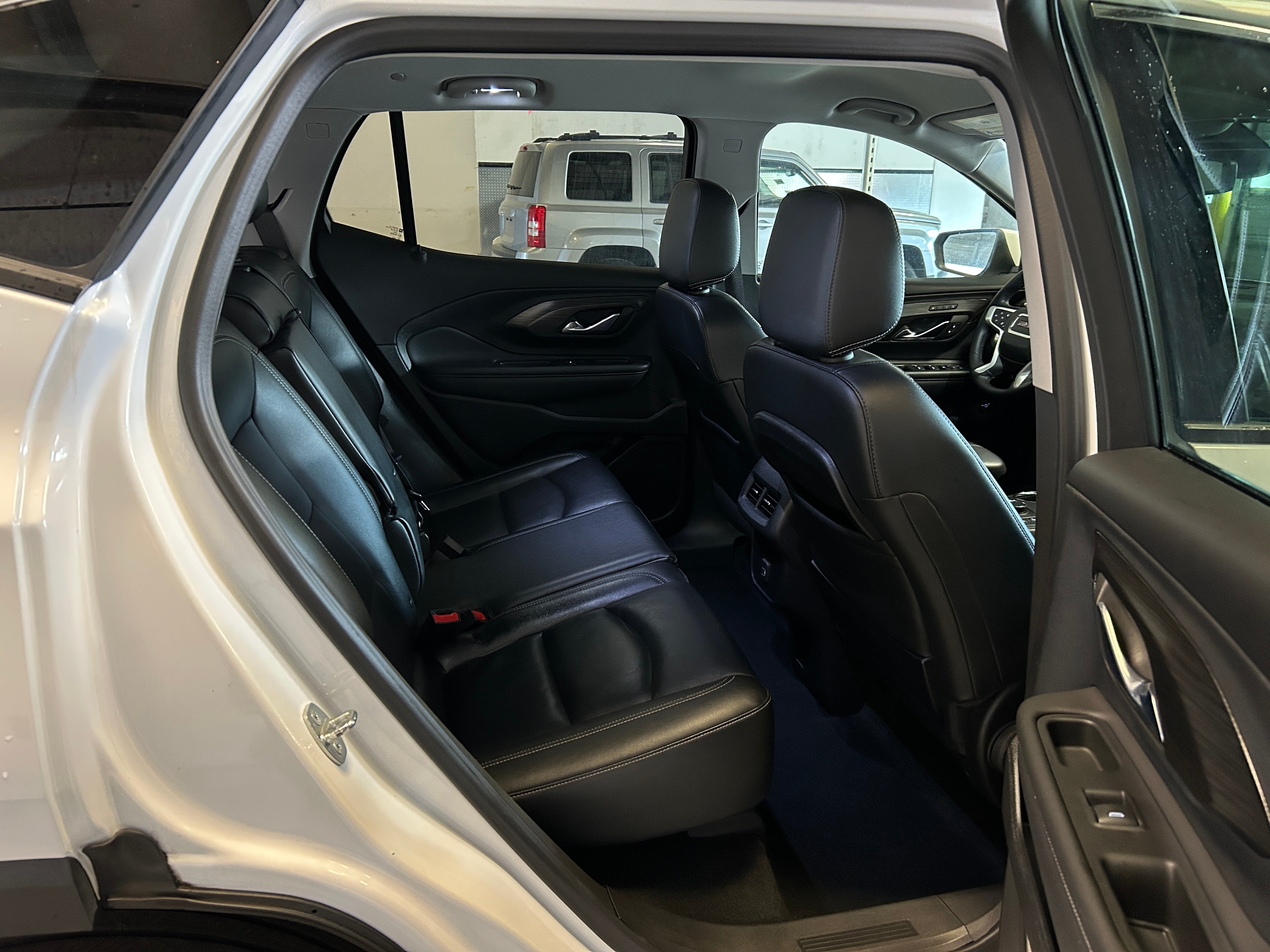 2023 GMC Terrain SLT 5