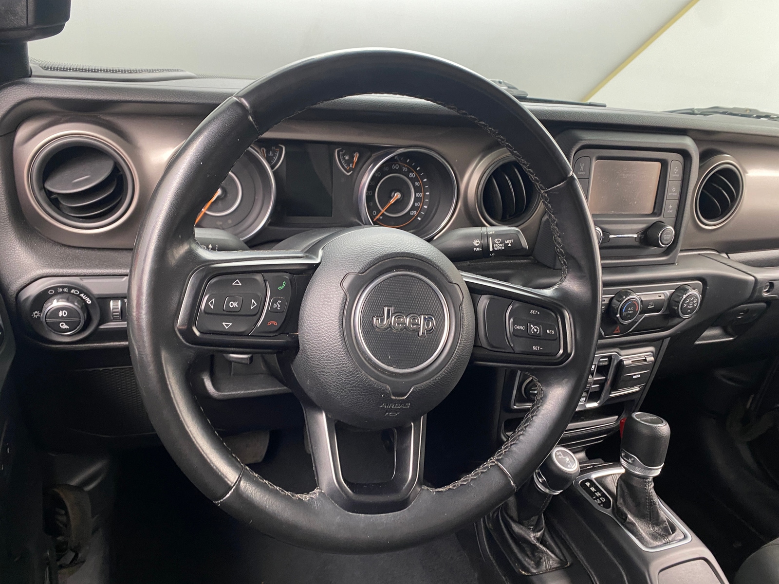 Thumbnail: 2020 Jeep Gladiator - 5