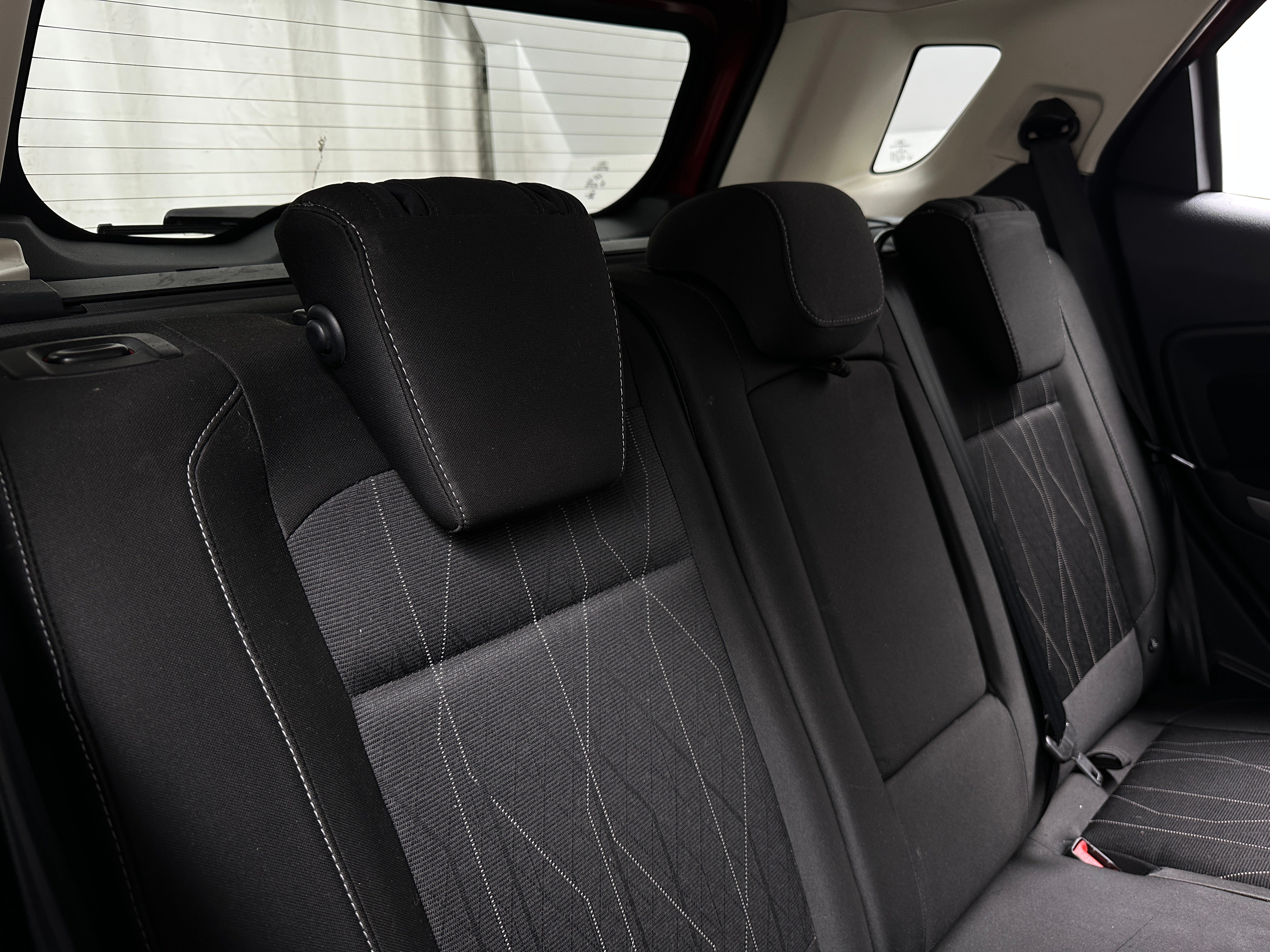 2018 Ford EcoSport SE 6